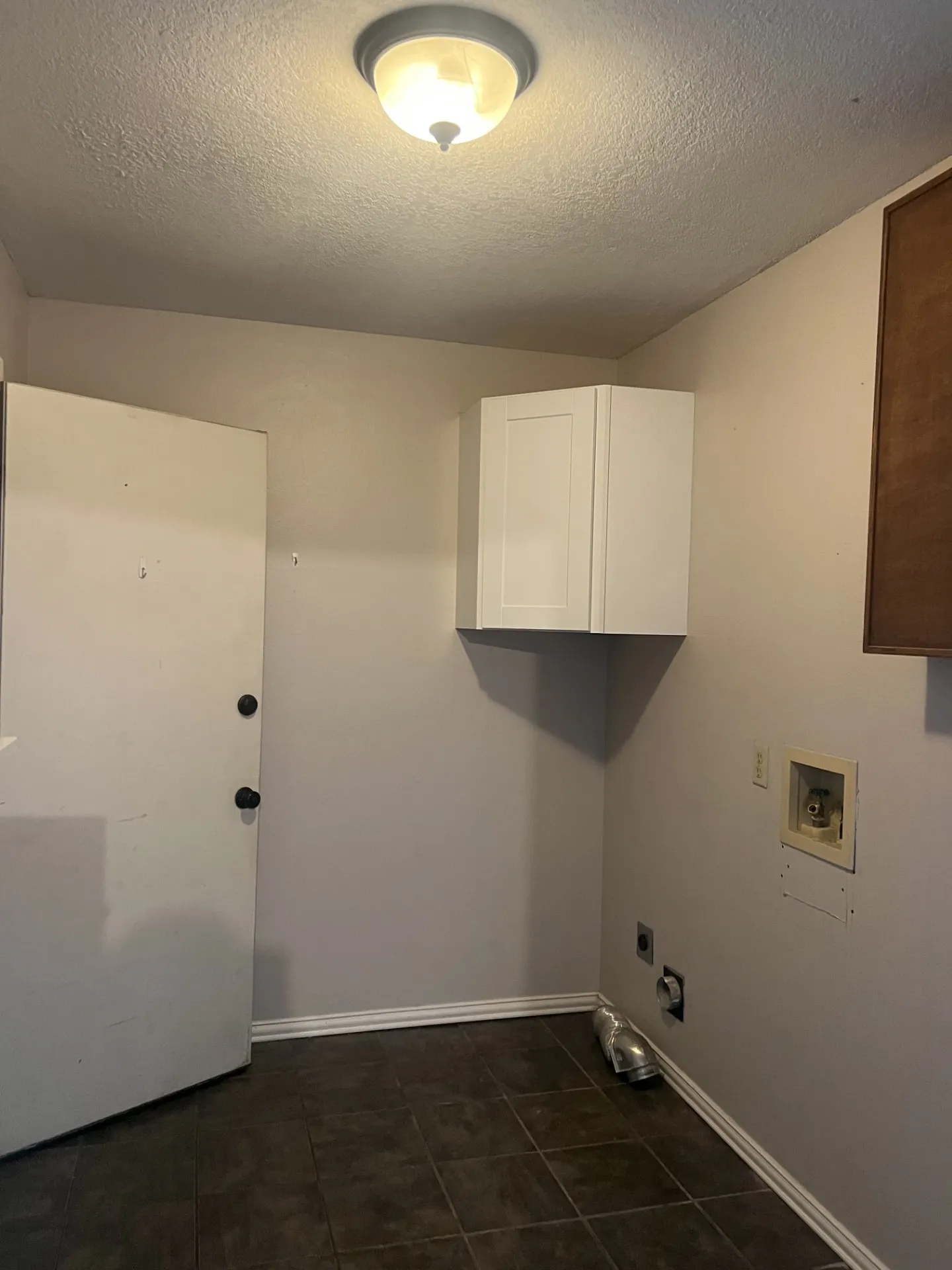 Single Family Residence For Rent in Van Zandt County , 2036 Lisa Circle, Canton, Texas 75103, 3 Bedroom, 1 Bathroom, Garage spaces, 2,016 Sqft, built in 1988, mls#21370111, Real Estate Agent in Canton, Homes For Rent in Van Zandt county, Homes For Rent in Canton, Realtor in Canton Texas, Real Estate Brokerage Independent Realty Texas, Luminita Cordes Realtor