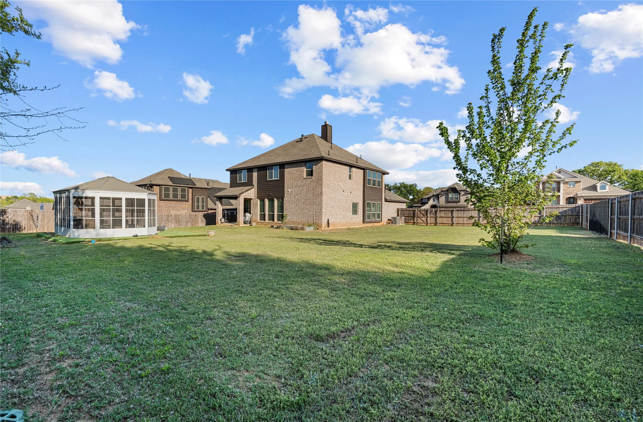 Single Family Residence For Sale in Tarrant County , 911 Royal Court, Mansfield, Texas 76063, 4 Bedroom, 4 Bathroom, 2 Garage spaces, 3,192 Sqft, built in 2020, mls#21377017, Real Estate Agent in Mansfield, Homes For Sale in Tarrant county, Homes For Sale in Mansfield, Realtor in Mansfield Texas, Real Estate Brokerage Independent Realty Texas, Luminita Cordes Realtor