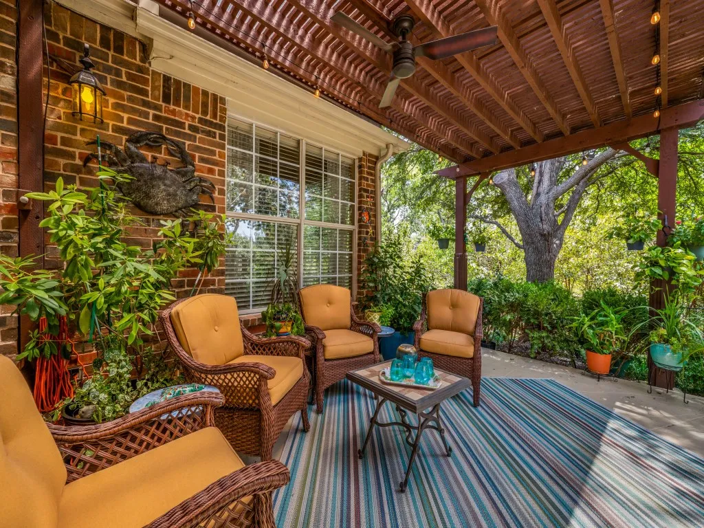 Single Family Residence For Sale in Denton County , 1869 Rio Blanco Drive, Frisco, Texas 75033, 3 Bedroom, 3 Bathroom, 2 Garage spaces, 2,606 Sqft, built in 2000, mls#21376979, Real Estate Agent in Frisco, Homes For Sale in Denton county, Homes For Sale in Frisco, Realtor in Frisco Texas, Real Estate Brokerage Independent Realty Texas, Luminita Cordes Realtor
