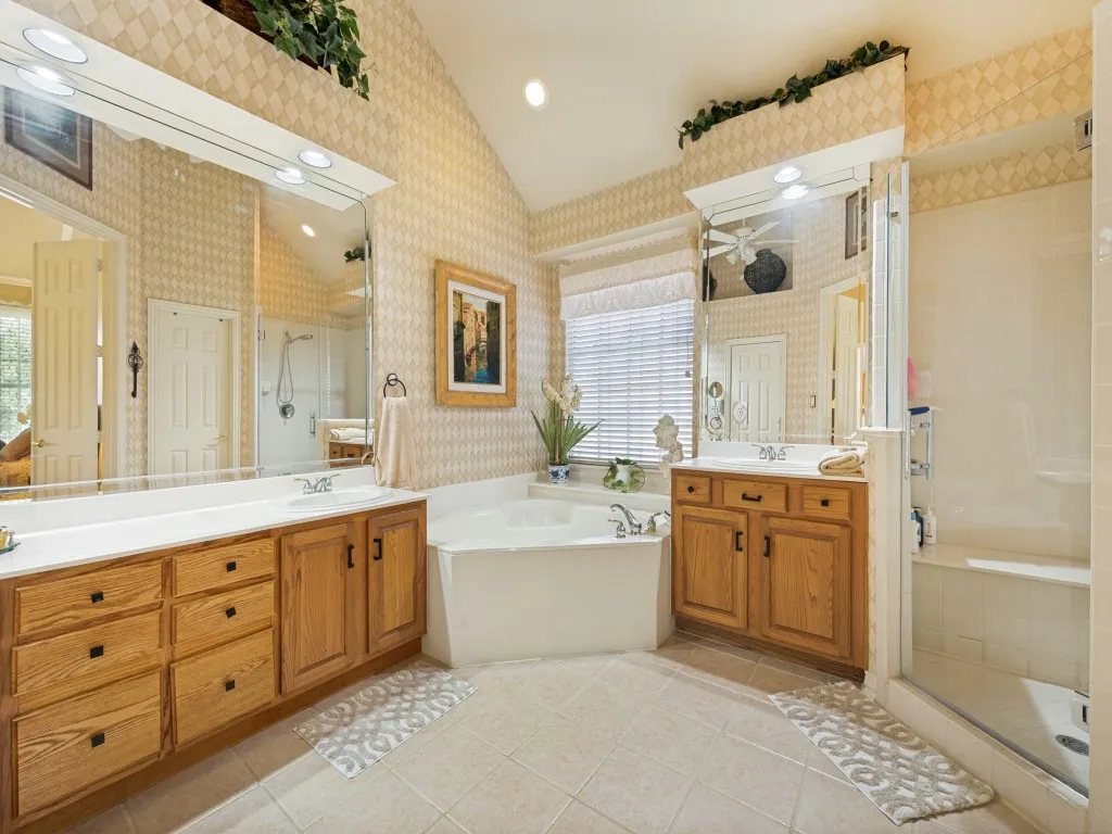 Single Family Residence For Sale in Denton County , 1869 Rio Blanco Drive, Frisco, Texas 75033, 3 Bedroom, 3 Bathroom, 2 Garage spaces, 2,606 Sqft, built in 2000, mls#21376979, Real Estate Agent in Frisco, Homes For Sale in Denton county, Homes For Sale in Frisco, Realtor in Frisco Texas, Real Estate Brokerage Independent Realty Texas, Luminita Cordes Realtor