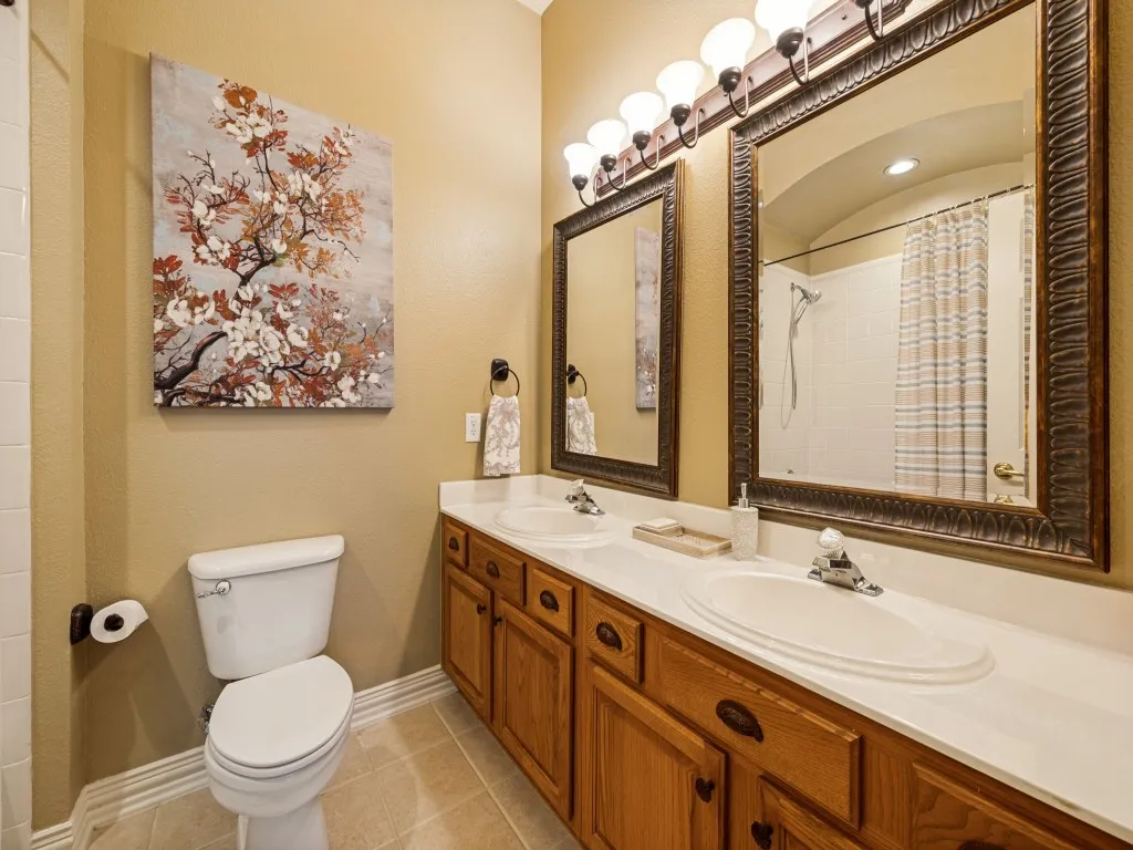 Single Family Residence For Sale in Denton County , 1869 Rio Blanco Drive, Frisco, Texas 75033, 3 Bedroom, 3 Bathroom, 2 Garage spaces, 2,606 Sqft, built in 2000, mls#21376979, Real Estate Agent in Frisco, Homes For Sale in Denton county, Homes For Sale in Frisco, Realtor in Frisco Texas, Real Estate Brokerage Independent Realty Texas, Luminita Cordes Realtor