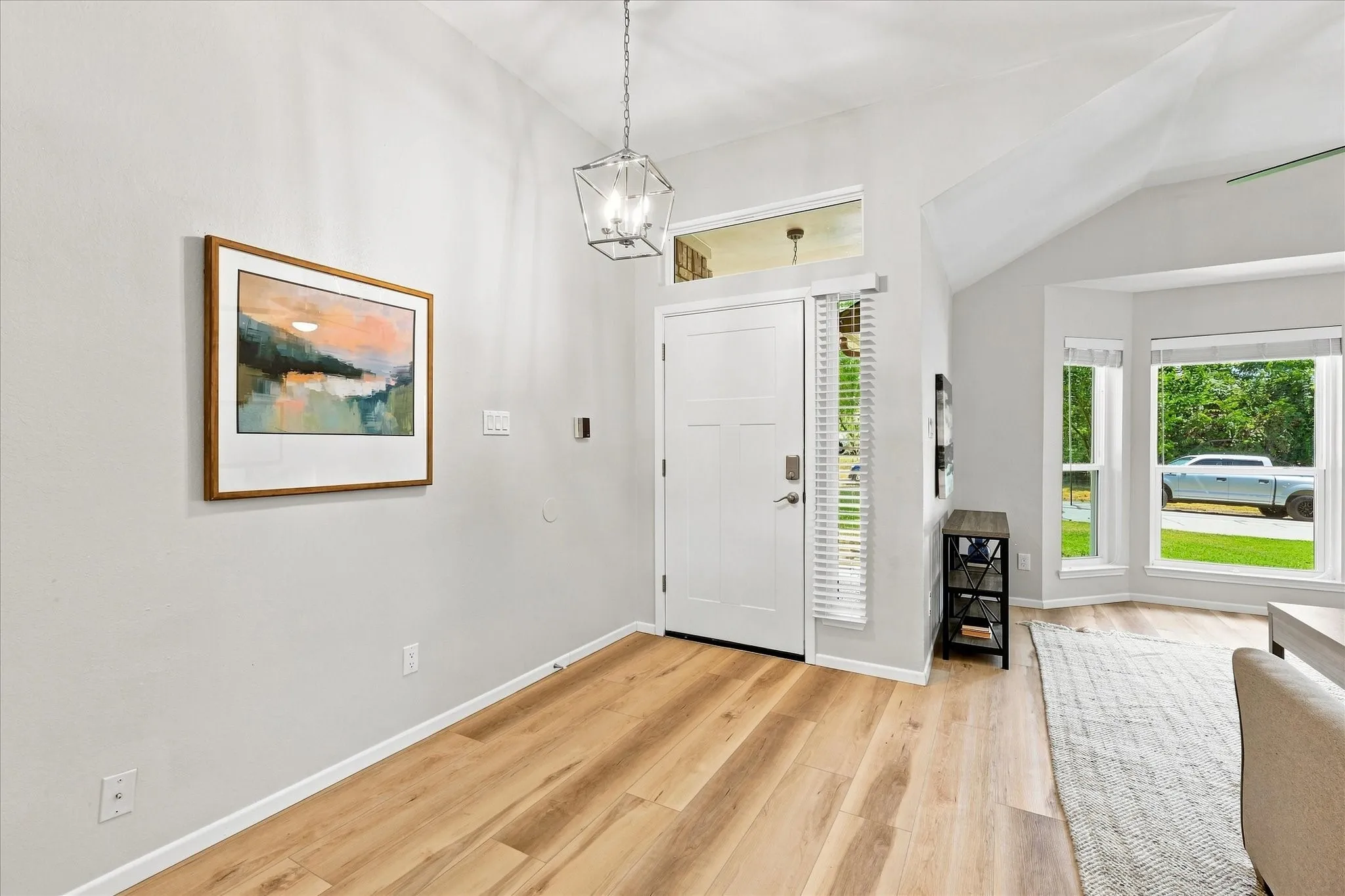 Single Family Residence For Sale in Tarrant County , 4300 Downsview Court, Arlington, Texas 76016, 3 Bedroom, 2 Bathroom, 2 Garage spaces, 1,762 Sqft, built in 1988, mls#21368779, Real Estate Agent in Arlington, Homes For Sale in Tarrant county, Homes For Sale in Arlington, Realtor in Arlington Texas, Real Estate Brokerage Independent Realty Texas, Luminita Cordes Realtor