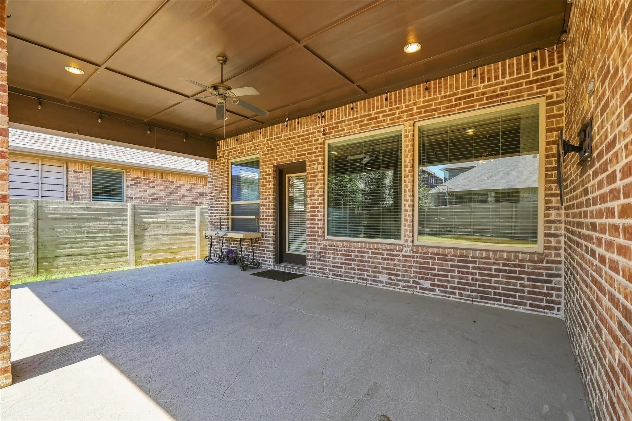 Single Family Residence For Sale in Denton County , 1209 9th Street, Argyle, Texas 76226, 3 Bedroom, 2 Bathroom, 2 Garage spaces, 2,093 Sqft, built in 2017, mls#21377039, Real Estate Agent in Argyle, Homes For Sale in Denton county, Homes For Sale in Argyle, Realtor in Argyle Texas, Real Estate Brokerage Independent Realty Texas, Luminita Cordes Realtor