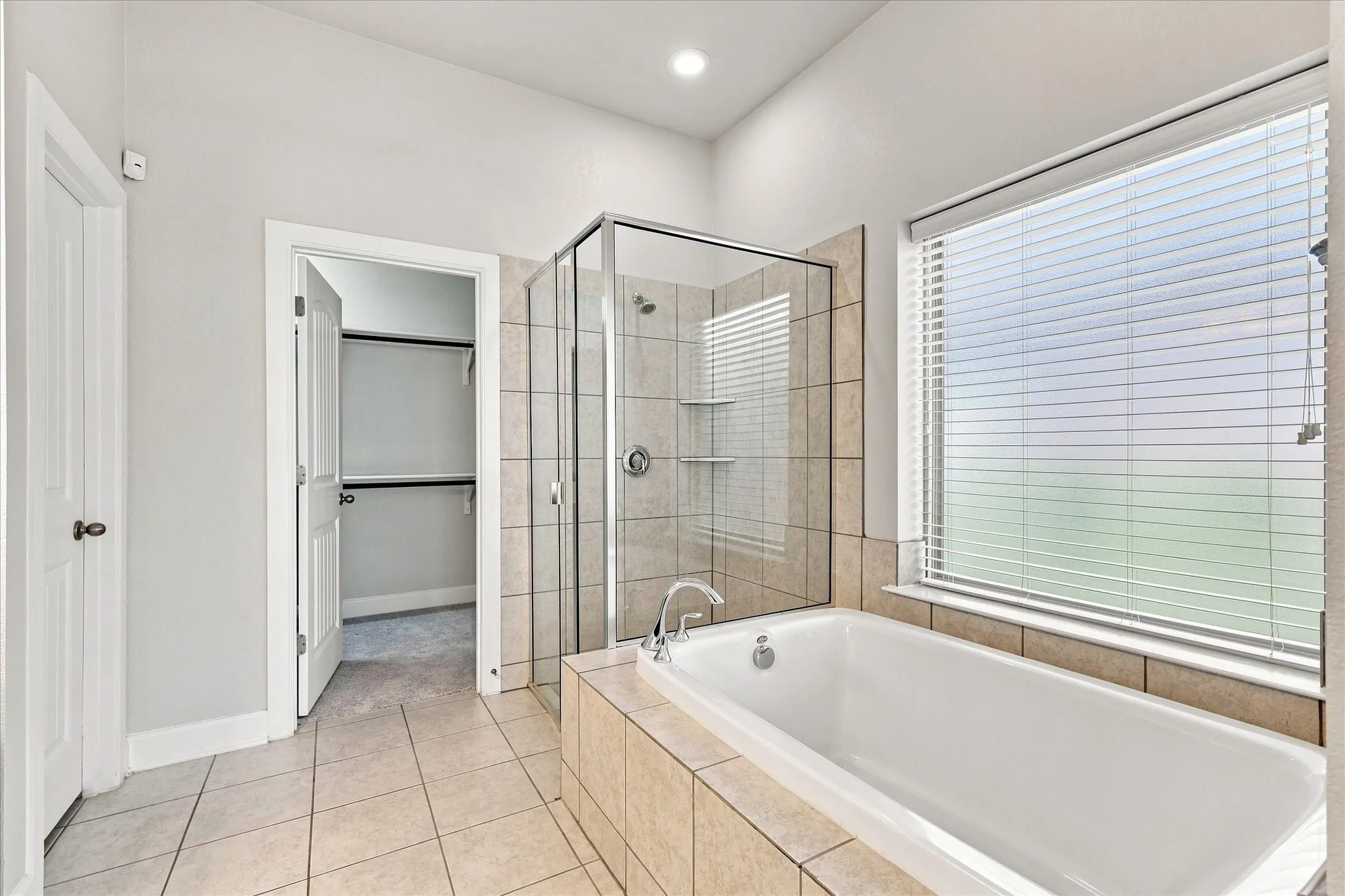 Single Family Residence For Sale in Denton County , 1209 9th Street, Argyle, Texas 76226, 3 Bedroom, 2 Bathroom, 2 Garage spaces, 2,093 Sqft, built in 2017, mls#21377039, Real Estate Agent in Argyle, Homes For Sale in Denton county, Homes For Sale in Argyle, Realtor in Argyle Texas, Real Estate Brokerage Independent Realty Texas, Luminita Cordes Realtor