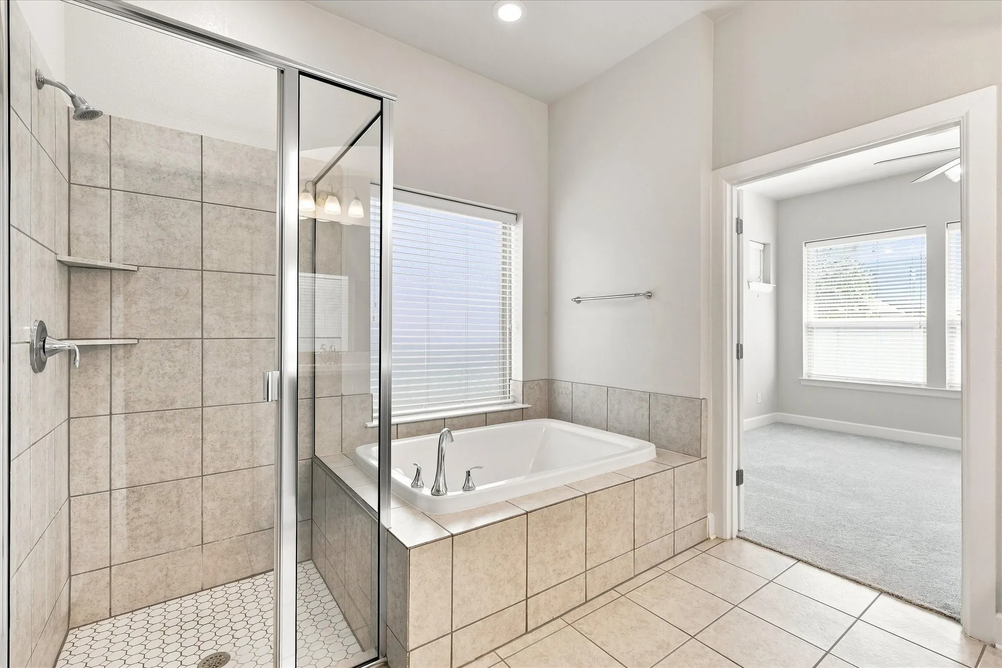 Single Family Residence For Sale in Denton County , 1209 9th Street, Argyle, Texas 76226, 3 Bedroom, 2 Bathroom, 2 Garage spaces, 2,093 Sqft, built in 2017, mls#21377039, Real Estate Agent in Argyle, Homes For Sale in Denton county, Homes For Sale in Argyle, Realtor in Argyle Texas, Real Estate Brokerage Independent Realty Texas, Luminita Cordes Realtor