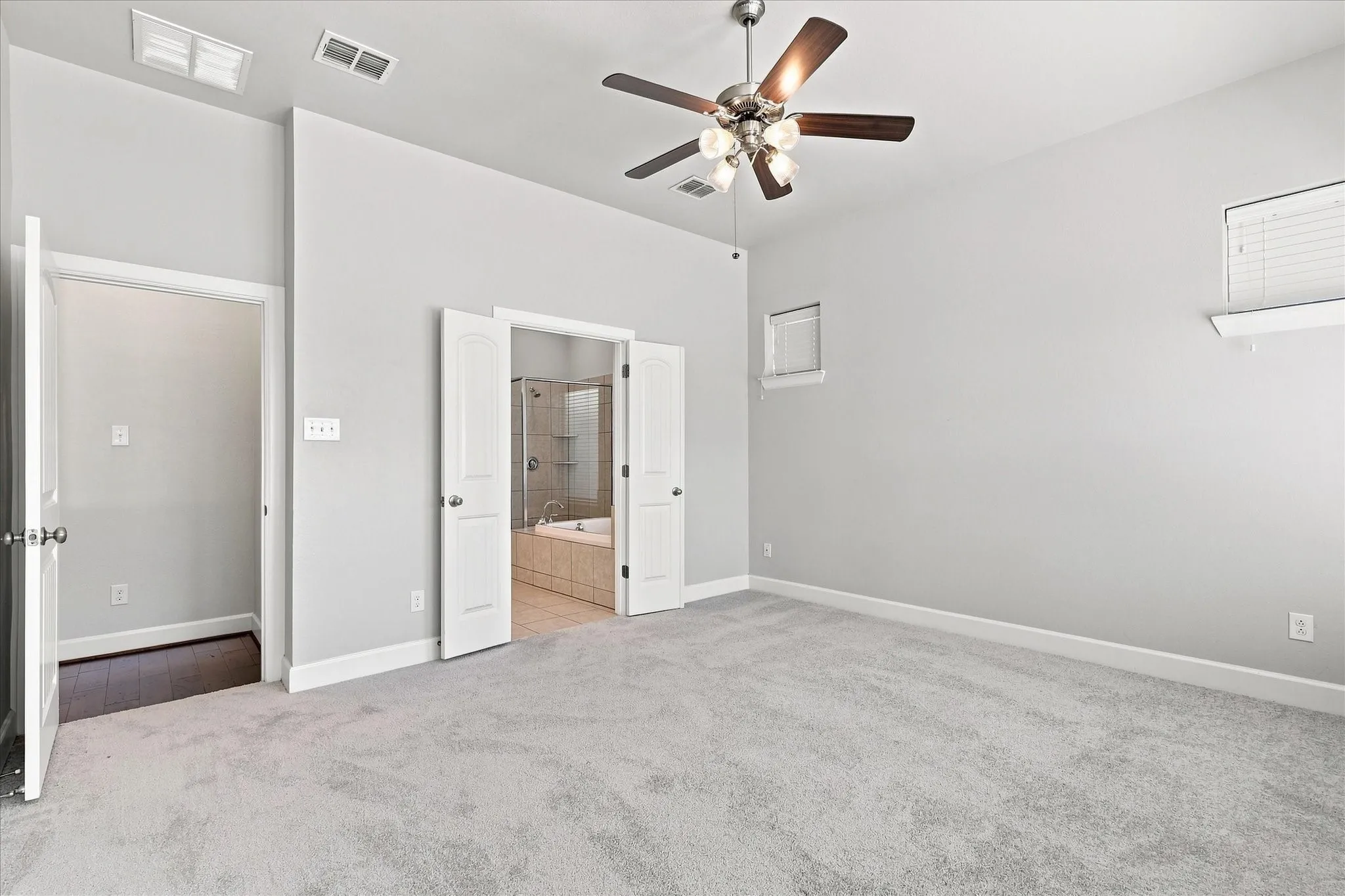 Single Family Residence For Sale in Denton County , 1209 9th Street, Argyle, Texas 76226, 3 Bedroom, 2 Bathroom, 2 Garage spaces, 2,093 Sqft, built in 2017, mls#21377039, Real Estate Agent in Argyle, Homes For Sale in Denton county, Homes For Sale in Argyle, Realtor in Argyle Texas, Real Estate Brokerage Independent Realty Texas, Luminita Cordes Realtor