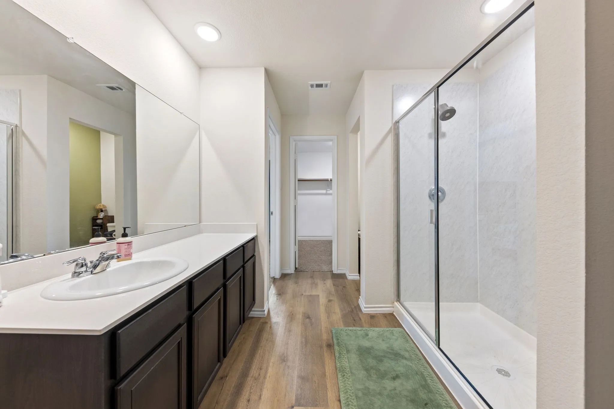 Single Family Residence For Sale in Ellis County , 1111 Baldwin Lane, Ennis, Texas 75119, 3 Bedroom, 2 Bathroom, 2 Garage spaces, 1,522 Sqft, built in 2024, mls#21377036, Real Estate Agent in Ennis, Homes For Sale in Ellis county, Homes For Sale in Ennis, Realtor in Ennis Texas, Real Estate Brokerage Independent Realty Texas, Luminita Cordes Realtor