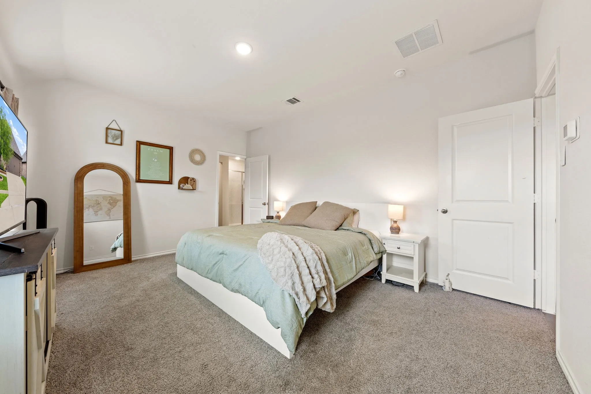 Single Family Residence For Sale in Ellis County , 1111 Baldwin Lane, Ennis, Texas 75119, 3 Bedroom, 2 Bathroom, 2 Garage spaces, 1,522 Sqft, built in 2024, mls#21377036, Real Estate Agent in Ennis, Homes For Sale in Ellis county, Homes For Sale in Ennis, Realtor in Ennis Texas, Real Estate Brokerage Independent Realty Texas, Luminita Cordes Realtor