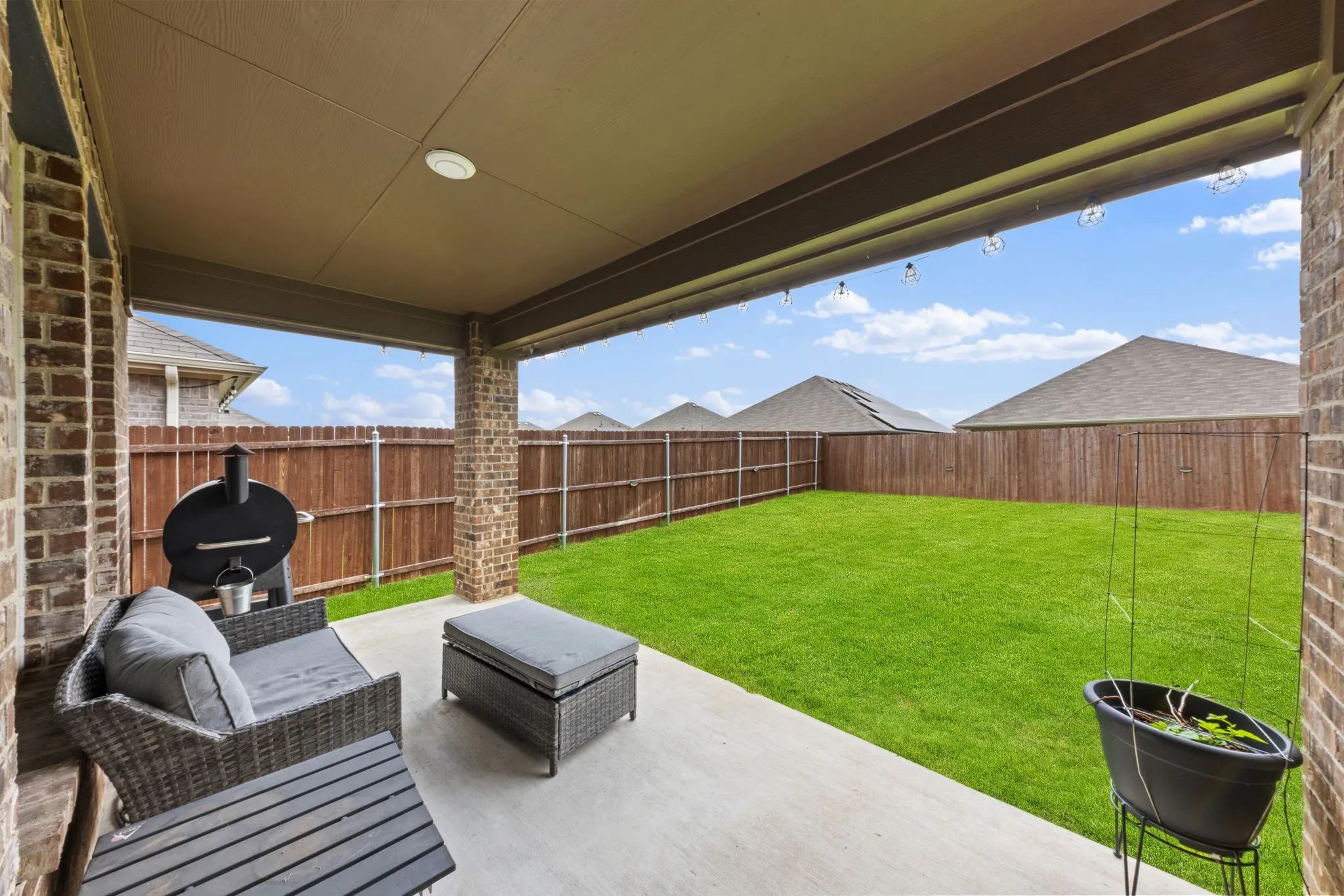 Single Family Residence For Sale in Ellis County , 1111 Baldwin Lane, Ennis, Texas 75119, 3 Bedroom, 2 Bathroom, 2 Garage spaces, 1,522 Sqft, built in 2024, mls#21377036, Real Estate Agent in Ennis, Homes For Sale in Ellis county, Homes For Sale in Ennis, Realtor in Ennis Texas, Real Estate Brokerage Independent Realty Texas, Luminita Cordes Realtor