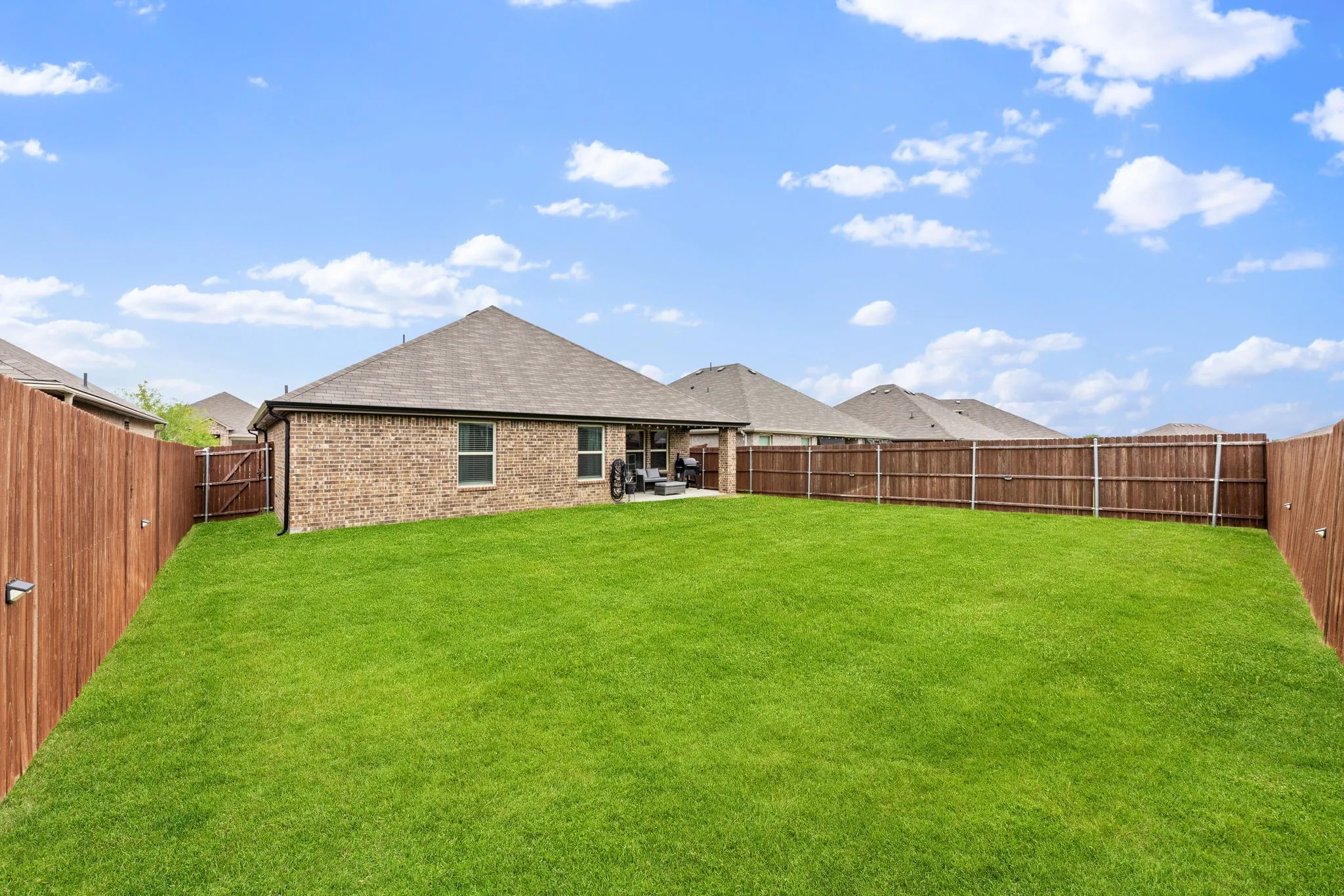 Single Family Residence For Sale in Ellis County , 1111 Baldwin Lane, Ennis, Texas 75119, 3 Bedroom, 2 Bathroom, 2 Garage spaces, 1,522 Sqft, built in 2024, mls#21377036, Real Estate Agent in Ennis, Homes For Sale in Ellis county, Homes For Sale in Ennis, Realtor in Ennis Texas, Real Estate Brokerage Independent Realty Texas, Luminita Cordes Realtor