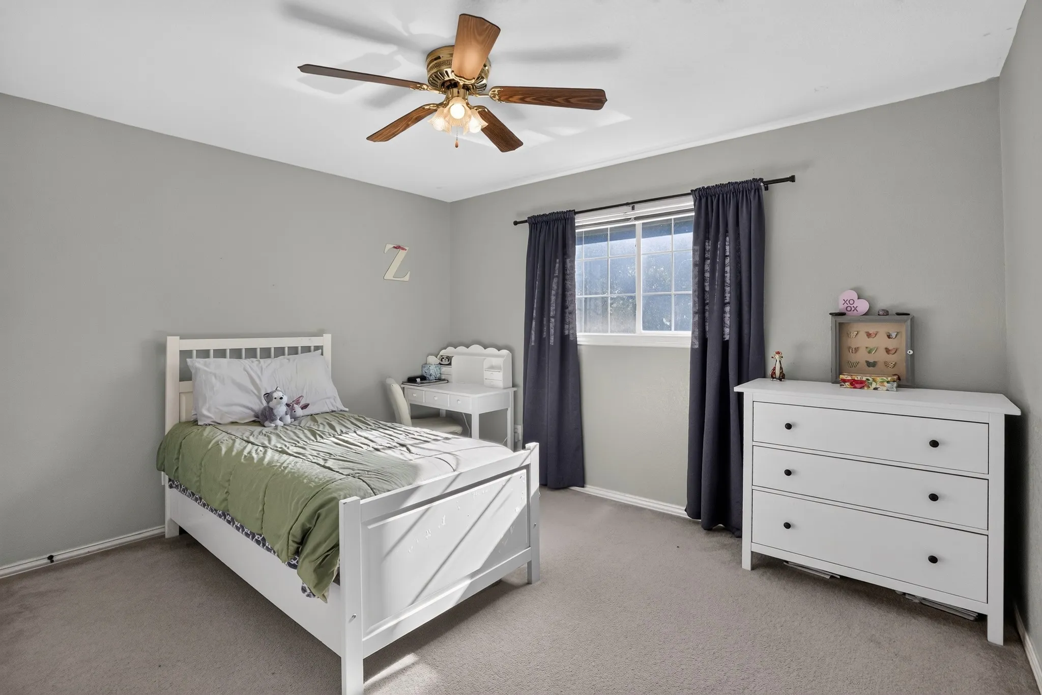 Upstairs bedroom 2