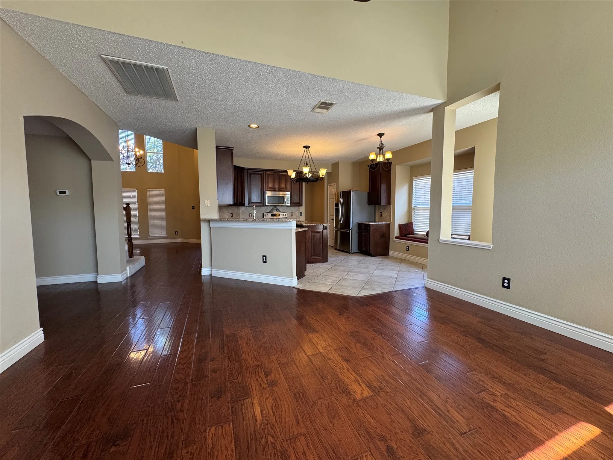 Single Family Residence For Rent in Collin County , 442 Trinity Drive, Allen, Texas 75002, 4 Bedroom, 3 Bathroom, 2 Garage spaces, 2,557 Sqft, built in 2001, mls#21377049, Real Estate Agent in Allen, Homes For Rent in Collin county, Homes For Rent in Allen, Realtor in Allen Texas, Real Estate Brokerage Independent Realty Texas, Luminita Cordes Realtor