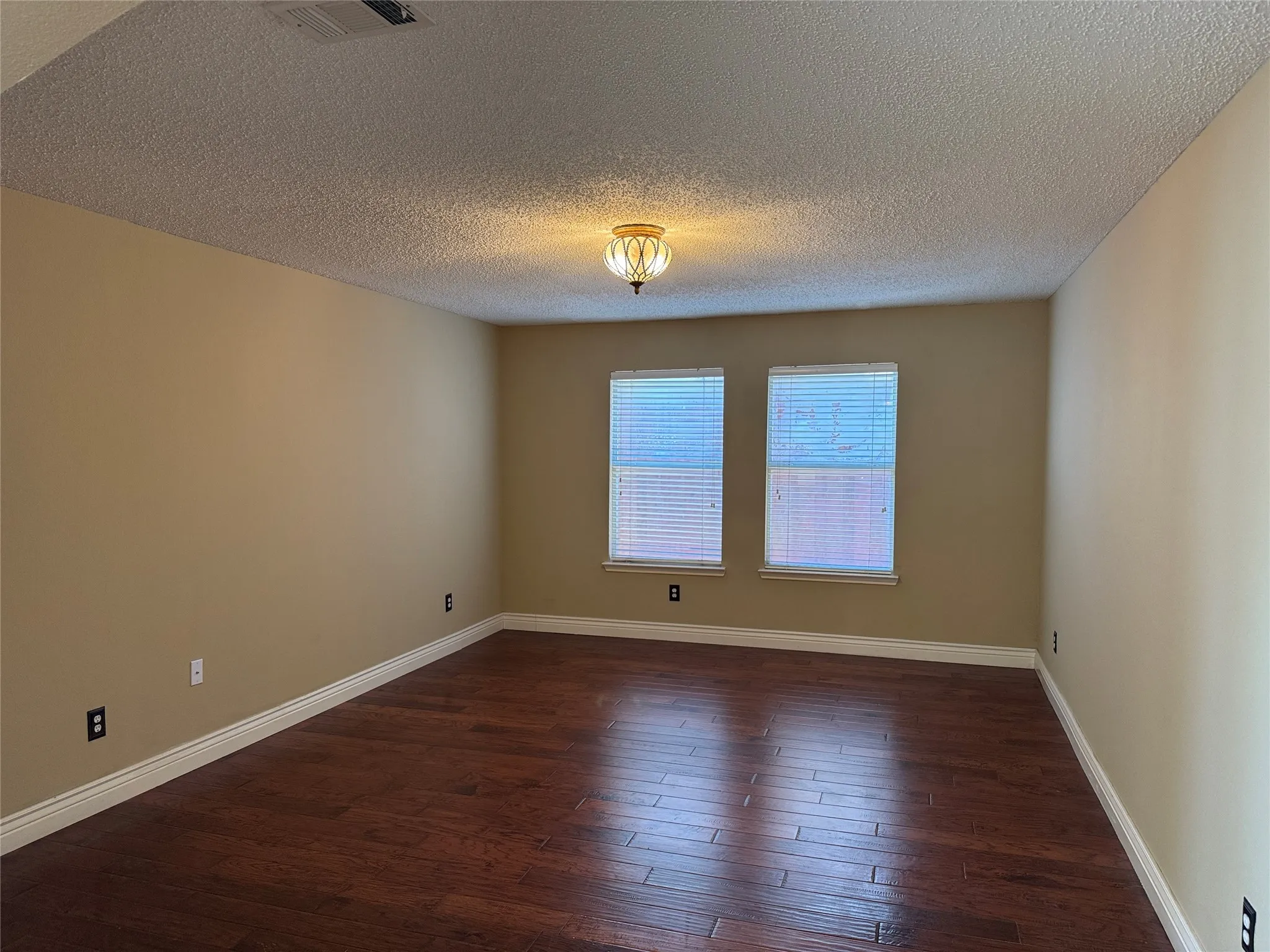 Single Family Residence For Rent in Collin County , 442 Trinity Drive, Allen, Texas 75002, 4 Bedroom, 3 Bathroom, 2 Garage spaces, 2,557 Sqft, built in 2001, mls#21377049, Real Estate Agent in Allen, Homes For Rent in Collin county, Homes For Rent in Allen, Realtor in Allen Texas, Real Estate Brokerage Independent Realty Texas, Luminita Cordes Realtor