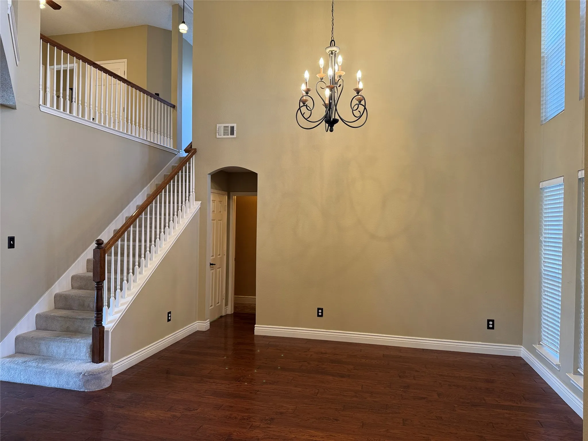 Single Family Residence For Rent in Collin County , 442 Trinity Drive, Allen, Texas 75002, 4 Bedroom, 3 Bathroom, 2 Garage spaces, 2,557 Sqft, built in 2001, mls#21377049, Real Estate Agent in Allen, Homes For Rent in Collin county, Homes For Rent in Allen, Realtor in Allen Texas, Real Estate Brokerage Independent Realty Texas, Luminita Cordes Realtor