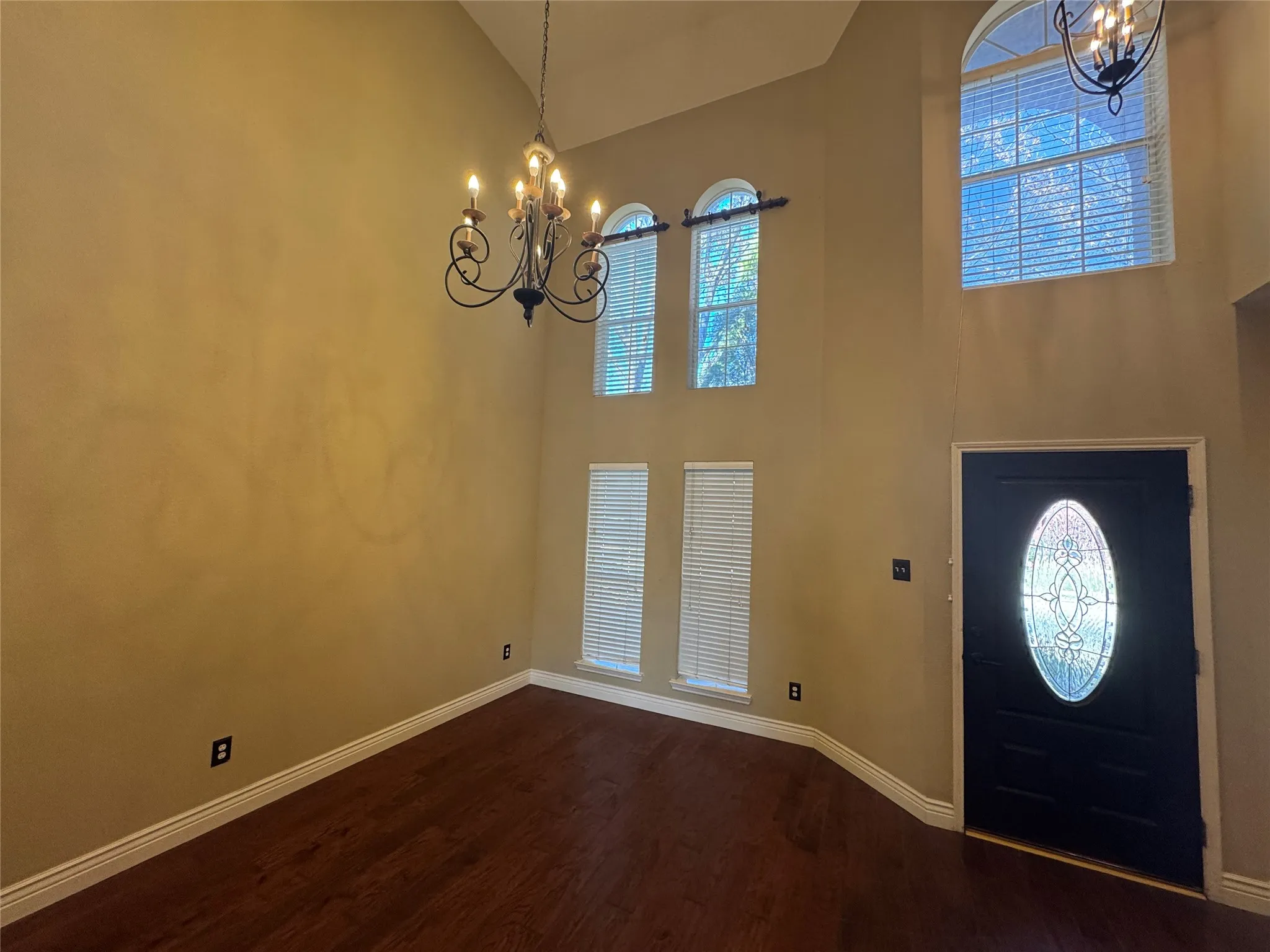 Single Family Residence For Rent in Collin County , 442 Trinity Drive, Allen, Texas 75002, 4 Bedroom, 3 Bathroom, 2 Garage spaces, 2,557 Sqft, built in 2001, mls#21377049, Real Estate Agent in Allen, Homes For Rent in Collin county, Homes For Rent in Allen, Realtor in Allen Texas, Real Estate Brokerage Independent Realty Texas, Luminita Cordes Realtor
