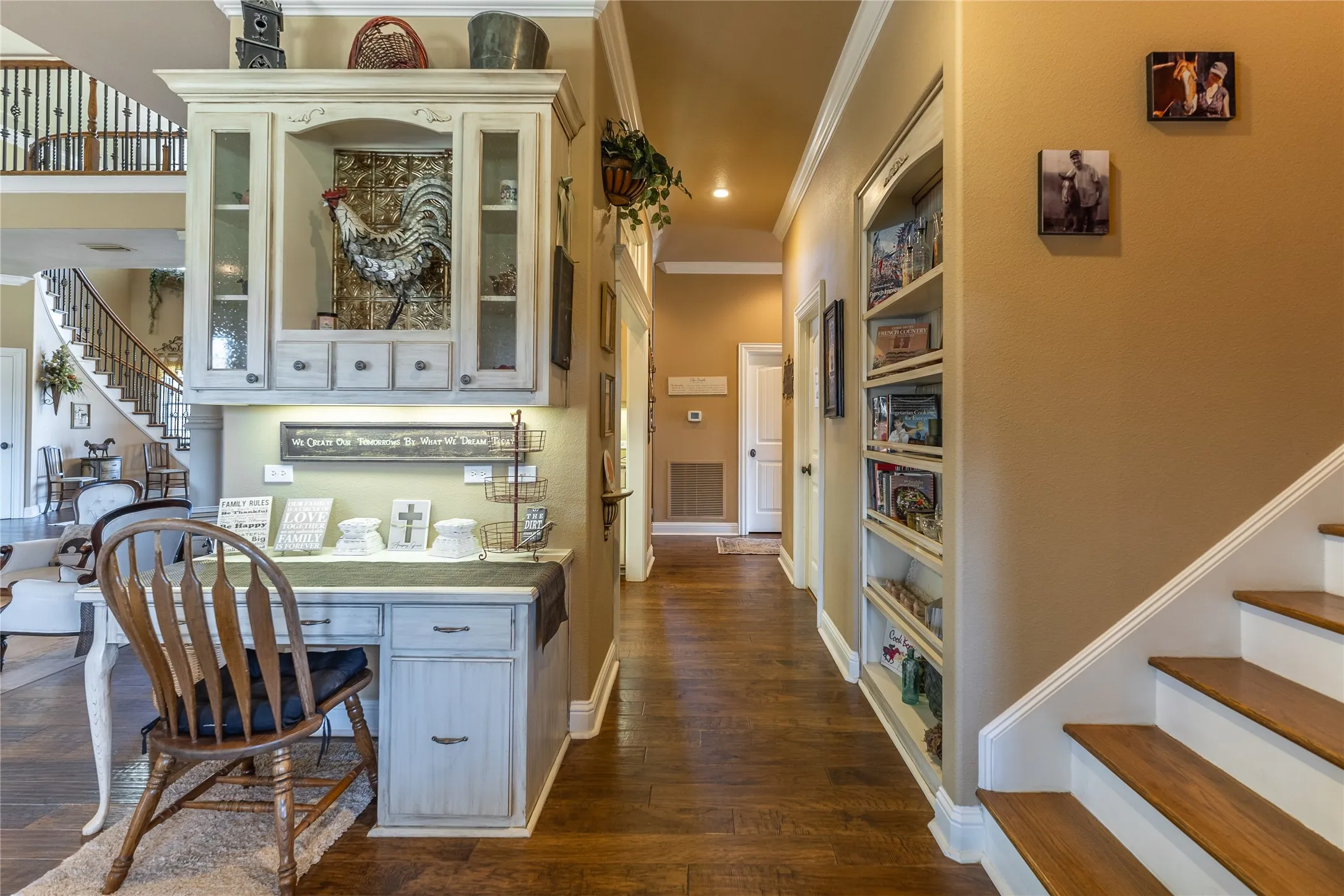 Farm For Sale in Hopkins County , 6220 INTERSTATE HIGHWAY 30 E, Sulphur Springs, Texas 75482, 4 Bedroom, 6 Bathroom, 7 Garage spaces, 6,548 Sqft, built in 2005, mls#21376762, Real Estate Agent in Sulphur Springs, Homes For Sale in Hopkins county, Homes For Sale in Sulphur Springs, Realtor in Sulphur Springs Texas, Real Estate Brokerage Independent Realty Texas, Luminita Cordes Realtor