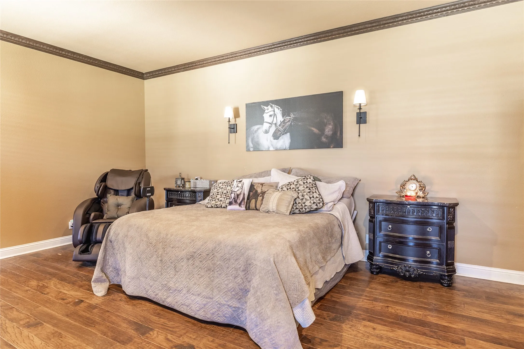 Farm For Sale in Hopkins County , 6220 INTERSTATE HIGHWAY 30 E, Sulphur Springs, Texas 75482, 4 Bedroom, 6 Bathroom, 7 Garage spaces, 6,548 Sqft, built in 2005, mls#21376762, Real Estate Agent in Sulphur Springs, Homes For Sale in Hopkins county, Homes For Sale in Sulphur Springs, Realtor in Sulphur Springs Texas, Real Estate Brokerage Independent Realty Texas, Luminita Cordes Realtor