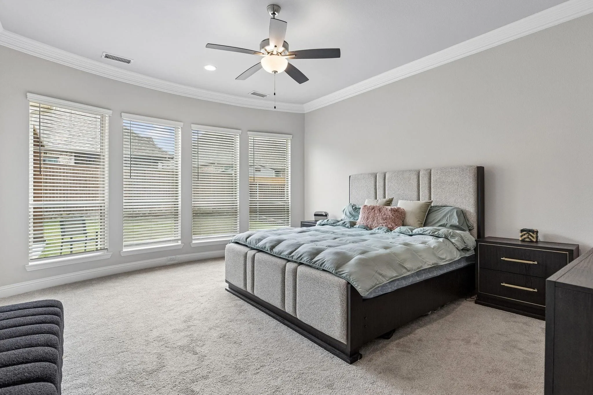 Single Family Residence For Rent in Rockwall County , 629 Singing Water Drive, Rockwall, Texas 75087, 5 Bedroom, 5 Bathroom, 3 Garage spaces, 4,455 Sqft, built in 2022, mls#21377056, Real Estate Agent in Rockwall, Homes For Rent in Rockwall county, Homes For Rent in Rockwall, Realtor in Rockwall Texas, Real Estate Brokerage Independent Realty Texas, Luminita Cordes Realtor