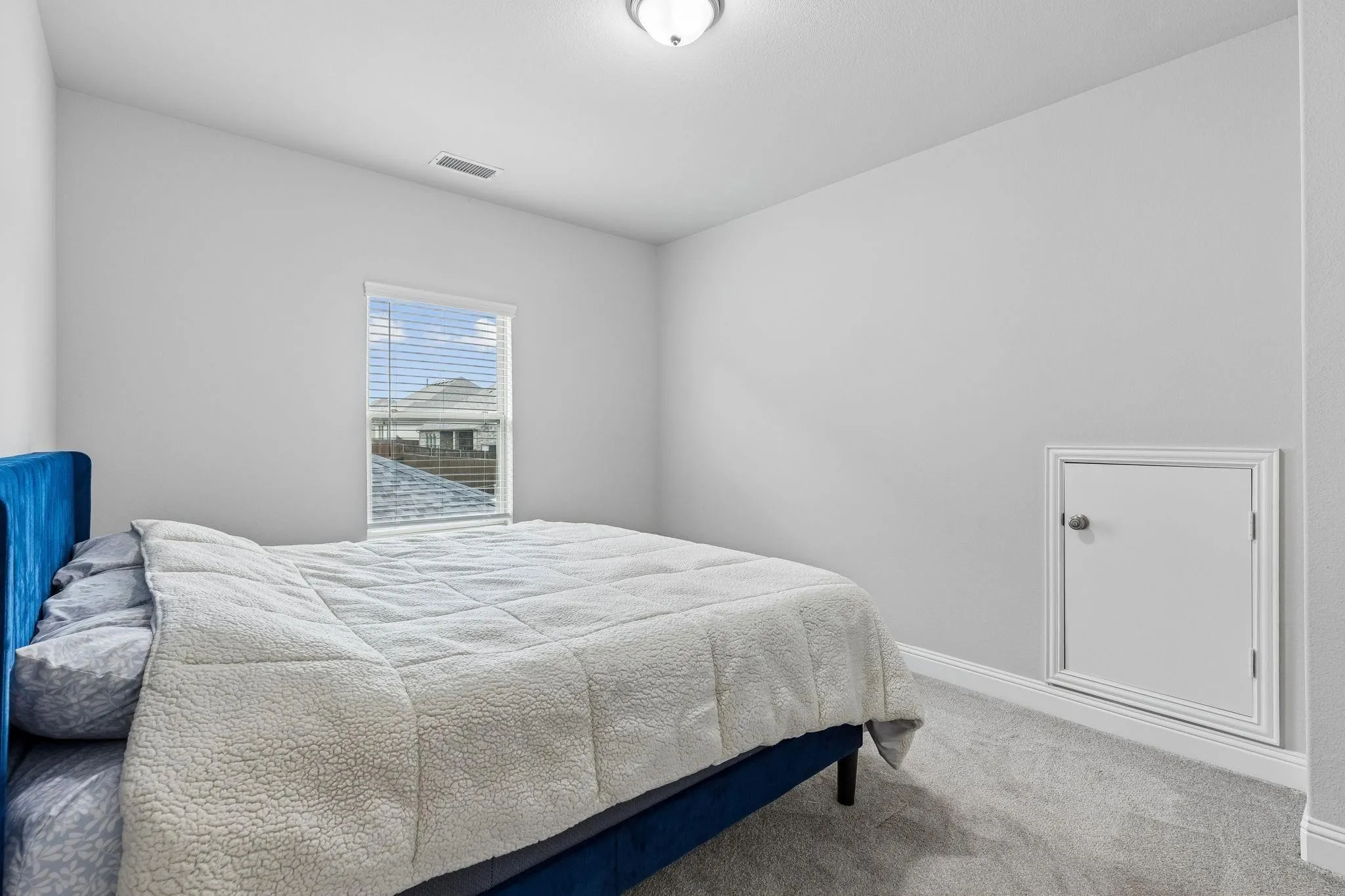 Single Family Residence For Rent in Rockwall County , 629 Singing Water Drive, Rockwall, Texas 75087, 5 Bedroom, 5 Bathroom, 3 Garage spaces, 4,455 Sqft, built in 2022, mls#21377056, Real Estate Agent in Rockwall, Homes For Rent in Rockwall county, Homes For Rent in Rockwall, Realtor in Rockwall Texas, Real Estate Brokerage Independent Realty Texas, Luminita Cordes Realtor