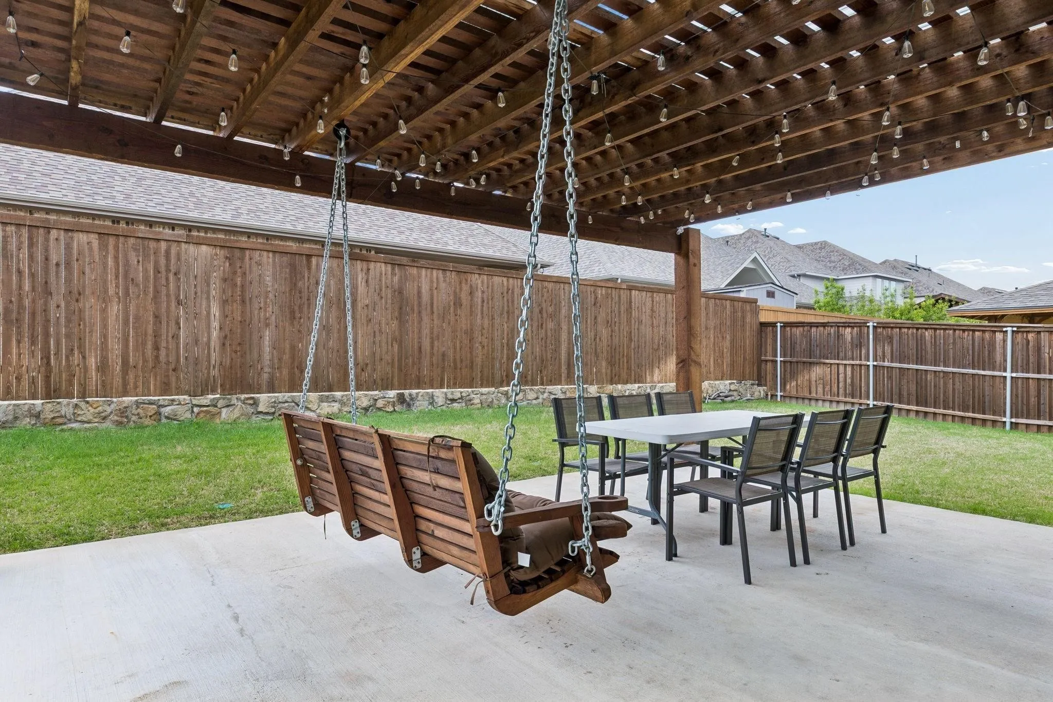 Single Family Residence For Rent in Rockwall County , 629 Singing Water Drive, Rockwall, Texas 75087, 5 Bedroom, 5 Bathroom, 3 Garage spaces, 4,455 Sqft, built in 2022, mls#21377056, Real Estate Agent in Rockwall, Homes For Rent in Rockwall county, Homes For Rent in Rockwall, Realtor in Rockwall Texas, Real Estate Brokerage Independent Realty Texas, Luminita Cordes Realtor