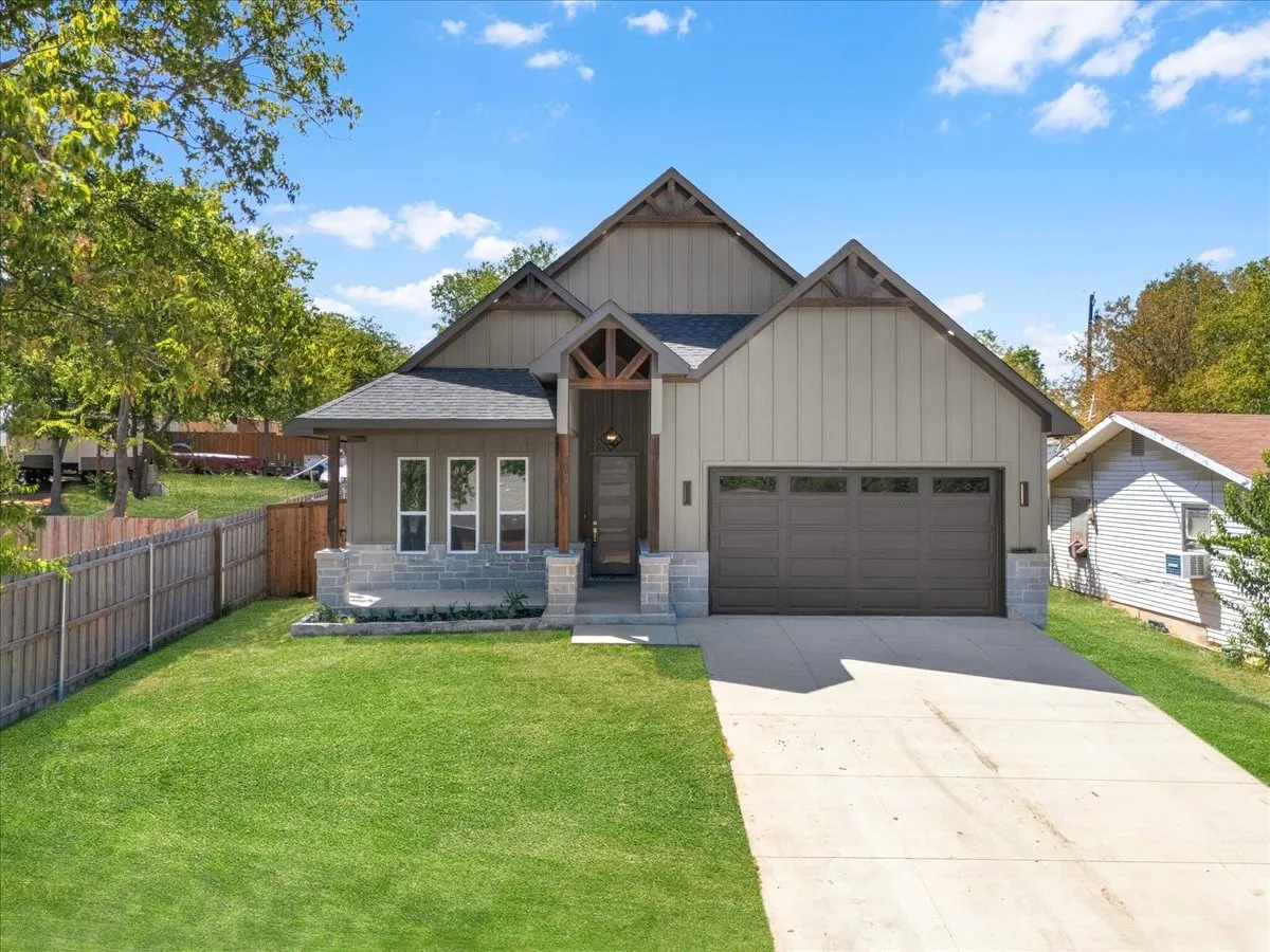 Single Family Residence For Sale in Tarrant County , 2915 Roosevelt Avenue, Fort Worth, Texas 76106, 4 Bedroom, 2 Bathroom, 2 Garage spaces, 1,957 Sqft, built in 2026, mls#21377046, Real Estate Agent in Fort Worth, Homes For Sale in Tarrant county, Homes For Sale in Fort Worth, Realtor in Fort Worth Texas, Real Estate Brokerage Independent Realty Texas, Luminita Cordes Realtor
