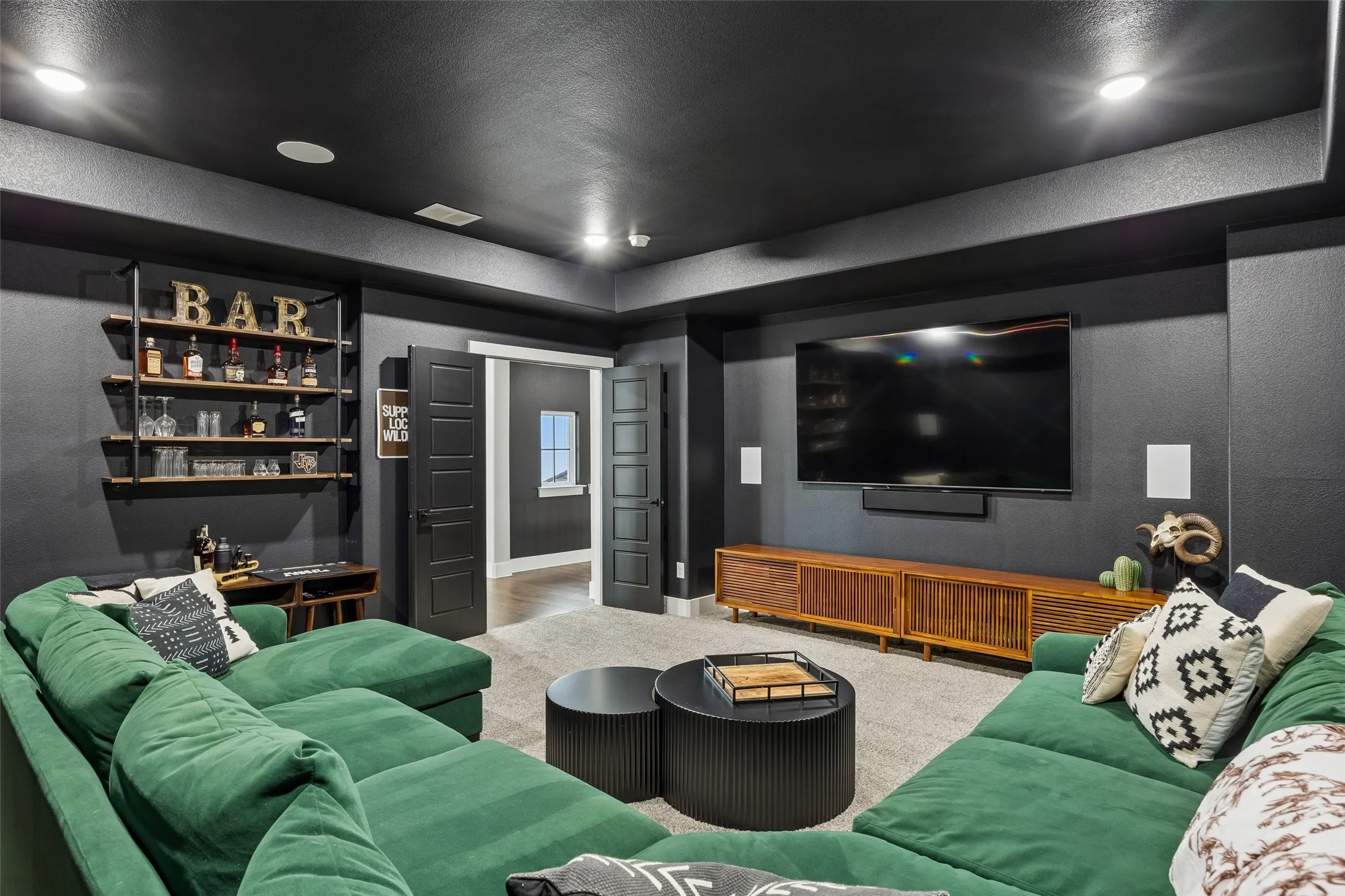 Single Family Residence For Sale in Collin County , 1844 Ellington Drive, Celina, Texas 75009, 4 Bedroom, 5 Bathroom, 3 Garage spaces, 3,885 Sqft, built in 2023, mls#21375926, Real Estate Agent in Celina, Homes For Sale in Collin county, Homes For Sale in Celina, Realtor in Celina Texas, Real Estate Brokerage Independent Realty Texas, Luminita Cordes Realtor