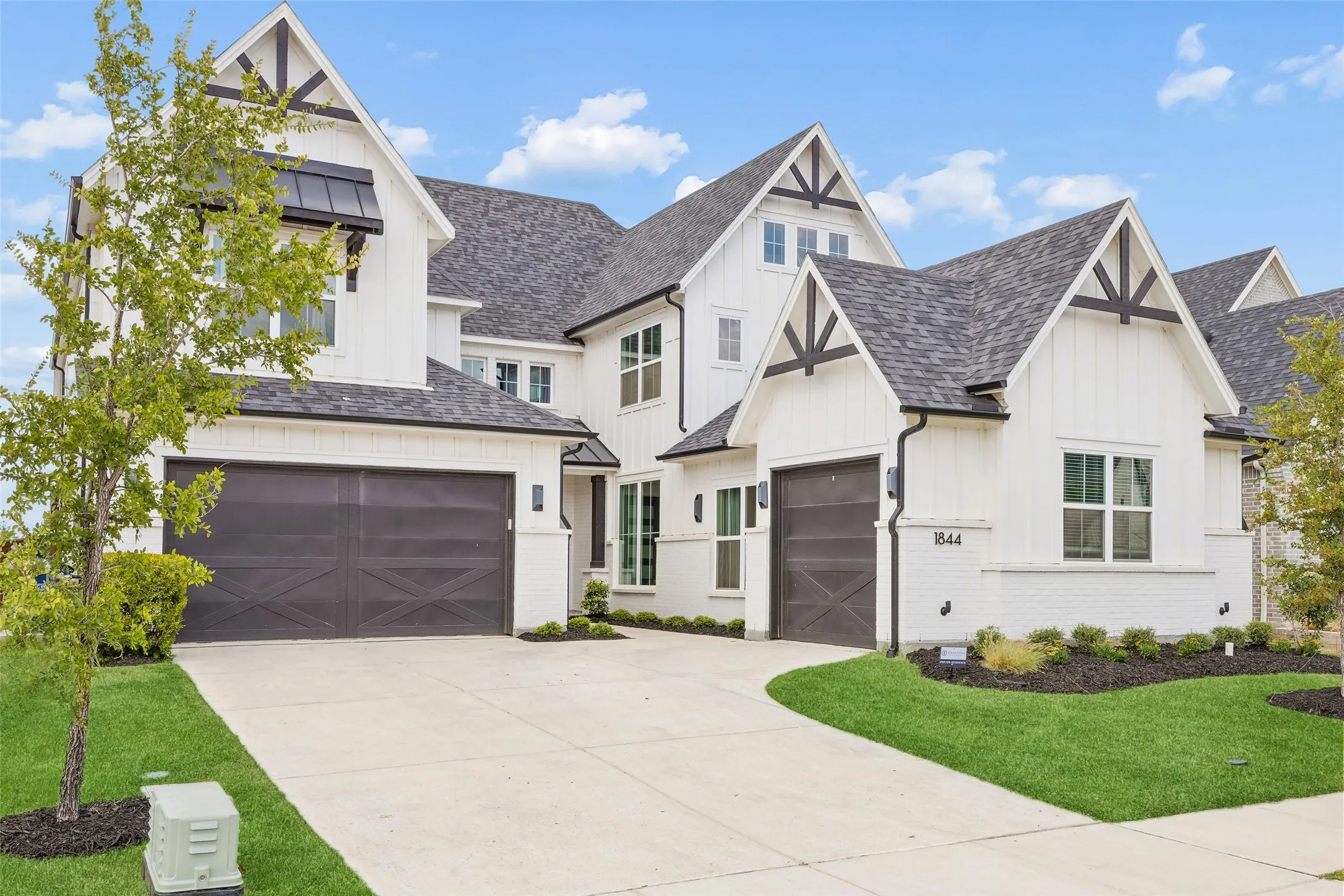 Single Family Residence For Sale in Collin County , 1844 Ellington Drive, Celina, Texas 75009, 4 Bedroom, 5 Bathroom, 3 Garage spaces, 3,885 Sqft, built in 2023, mls#21375926, Real Estate Agent in Celina, Homes For Sale in Collin county, Homes For Sale in Celina, Realtor in Celina Texas, Real Estate Brokerage Independent Realty Texas, Luminita Cordes Realtor