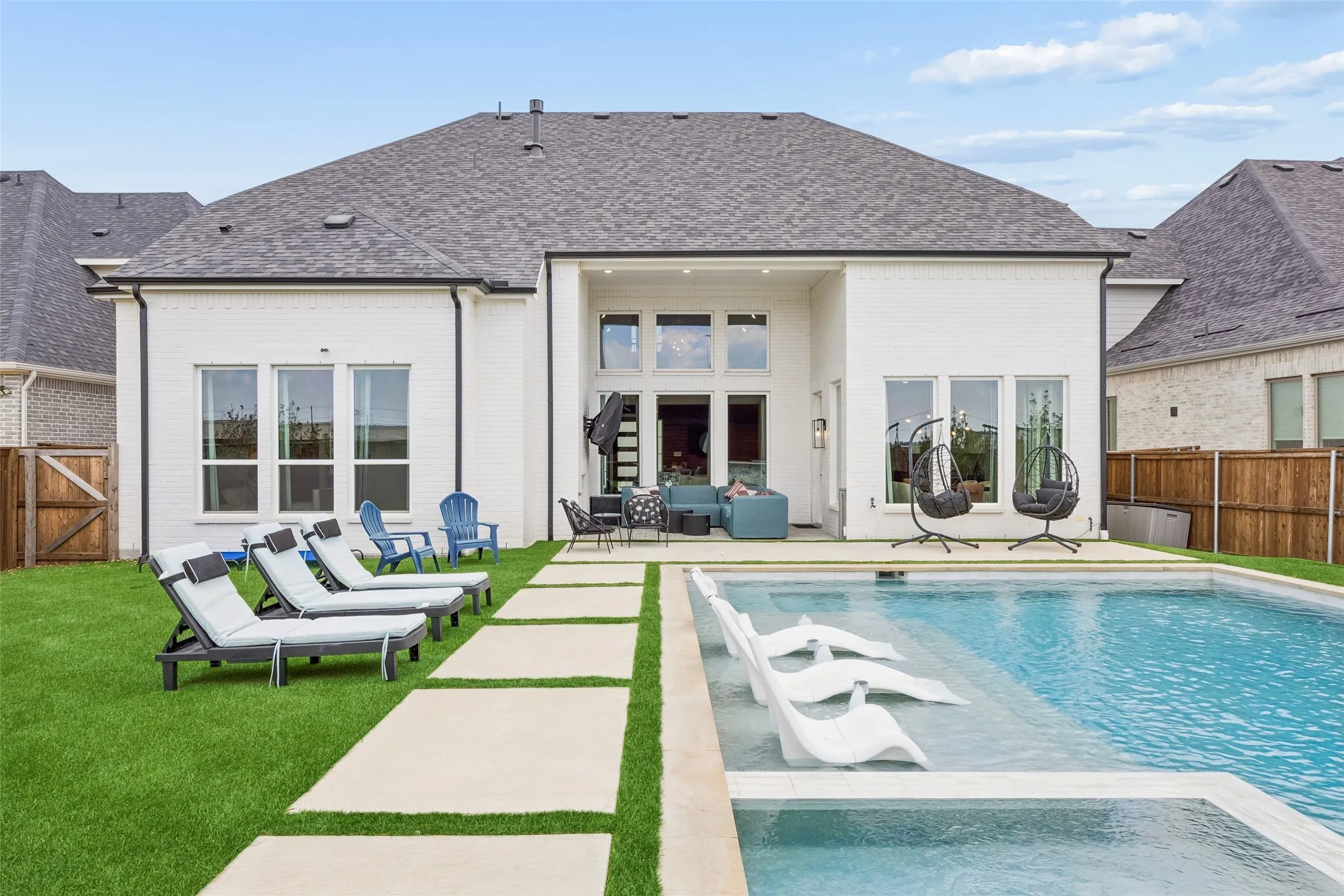 Single Family Residence For Sale in Collin County , 1844 Ellington Drive, Celina, Texas 75009, 4 Bedroom, 5 Bathroom, 3 Garage spaces, 3,885 Sqft, built in 2023, mls#21375926, Real Estate Agent in Celina, Homes For Sale in Collin county, Homes For Sale in Celina, Realtor in Celina Texas, Real Estate Brokerage Independent Realty Texas, Luminita Cordes Realtor