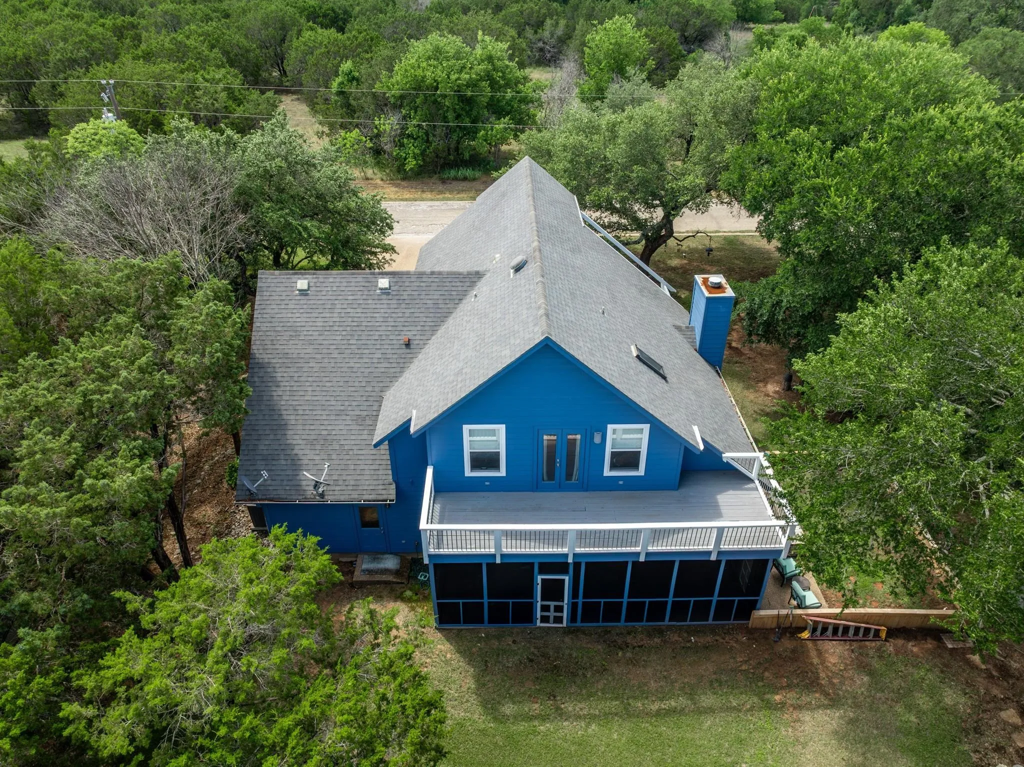 Single Family Residence For Sale in Hill County , 45145 Fringewood Drive, Whitney, Texas 76692, 3 Bedroom, 2 Bathroom, 2 Garage spaces, 1,676 Sqft, built in 2003, mls#21376493, Real Estate Agent in Whitney, Homes For Sale in Hill county, Homes For Sale in Whitney, Realtor in Whitney Texas, Real Estate Brokerage Independent Realty Texas, Luminita Cordes Realtor