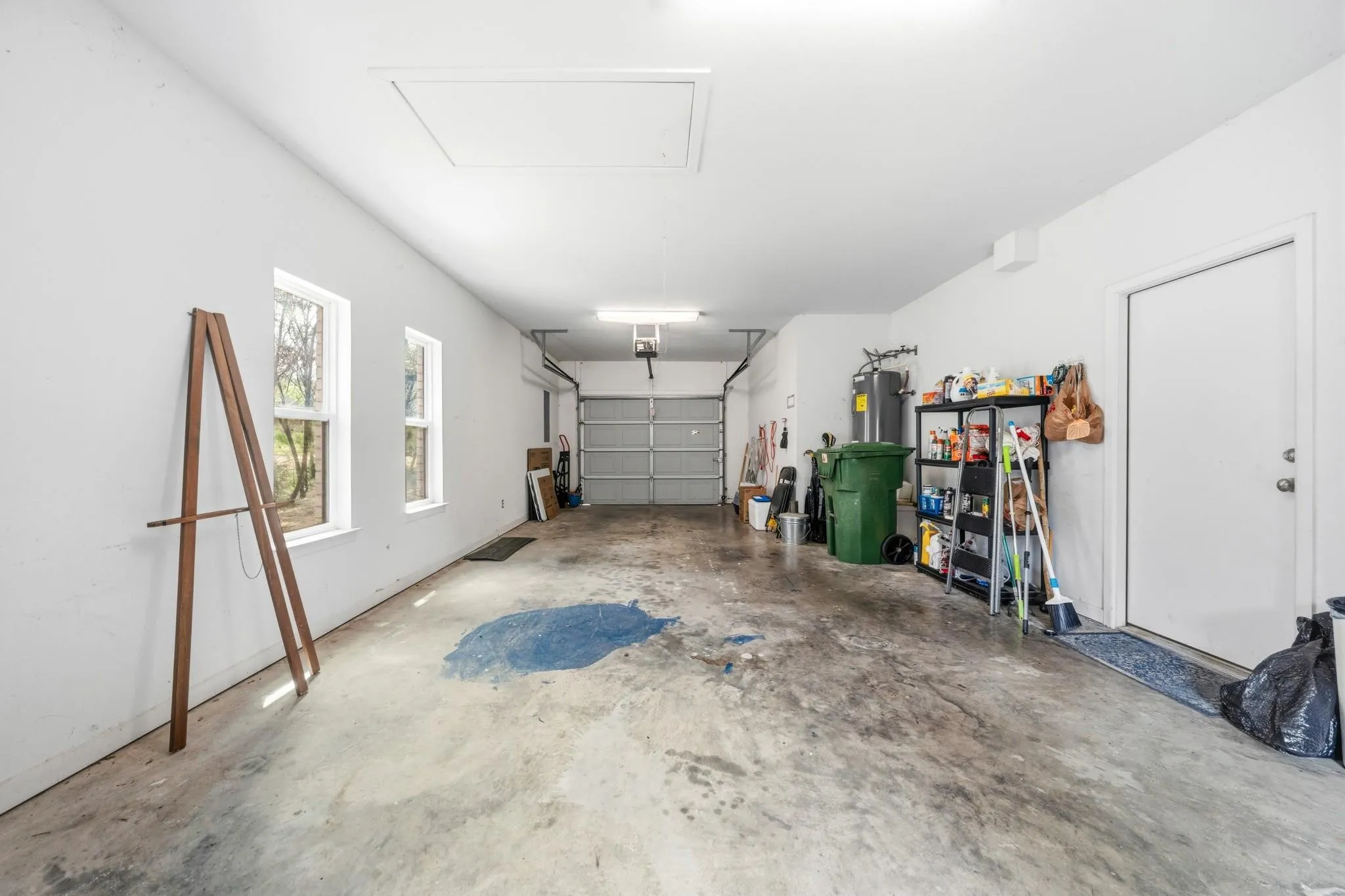 Single Family Residence For Sale in Hill County , 45145 Fringewood Drive, Whitney, Texas 76692, 3 Bedroom, 2 Bathroom, 2 Garage spaces, 1,676 Sqft, built in 2003, mls#21376493, Real Estate Agent in Whitney, Homes For Sale in Hill county, Homes For Sale in Whitney, Realtor in Whitney Texas, Real Estate Brokerage Independent Realty Texas, Luminita Cordes Realtor