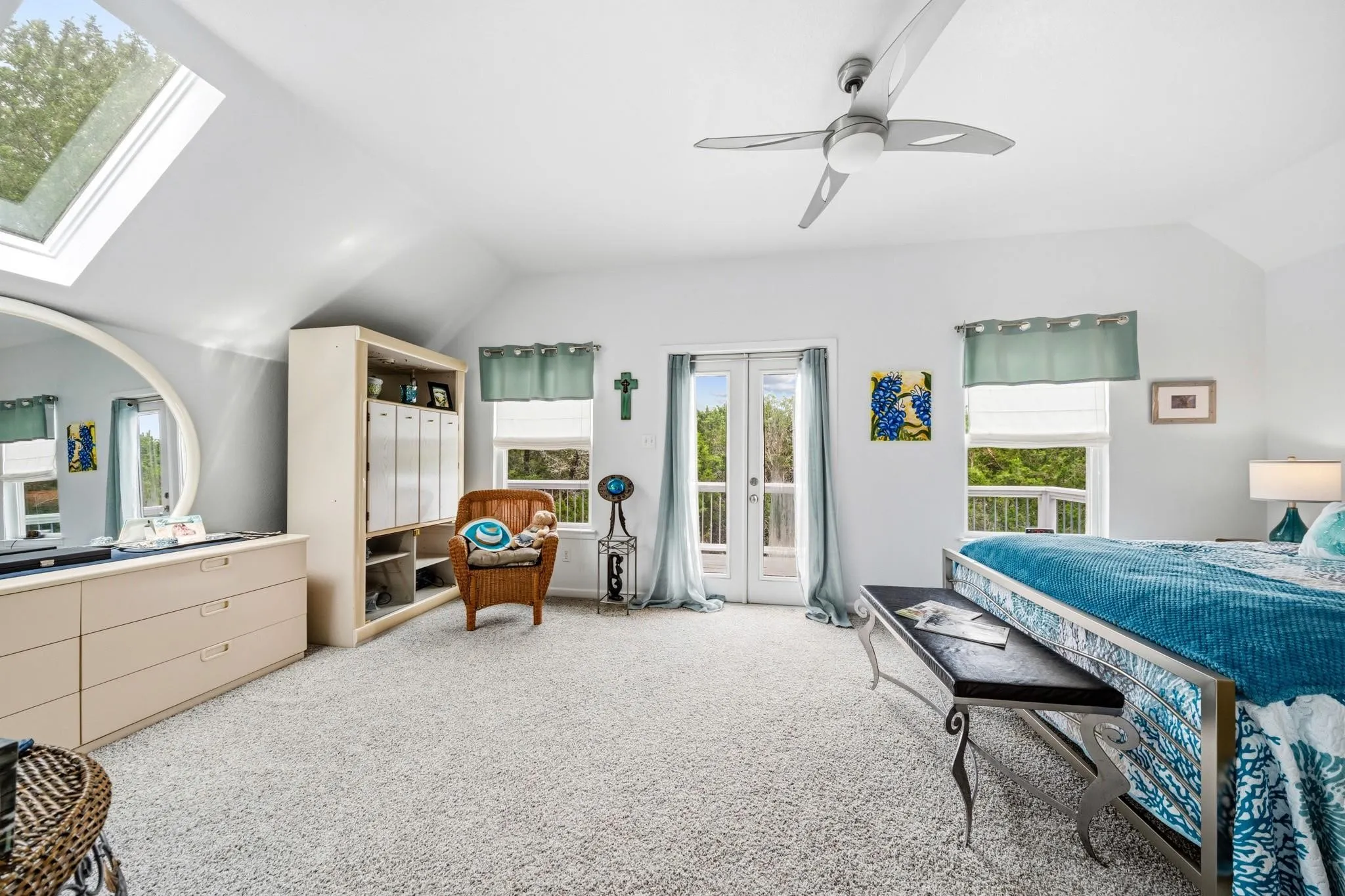 Single Family Residence For Sale in Hill County , 45145 Fringewood Drive, Whitney, Texas 76692, 3 Bedroom, 2 Bathroom, 2 Garage spaces, 1,676 Sqft, built in 2003, mls#21376493, Real Estate Agent in Whitney, Homes For Sale in Hill county, Homes For Sale in Whitney, Realtor in Whitney Texas, Real Estate Brokerage Independent Realty Texas, Luminita Cordes Realtor