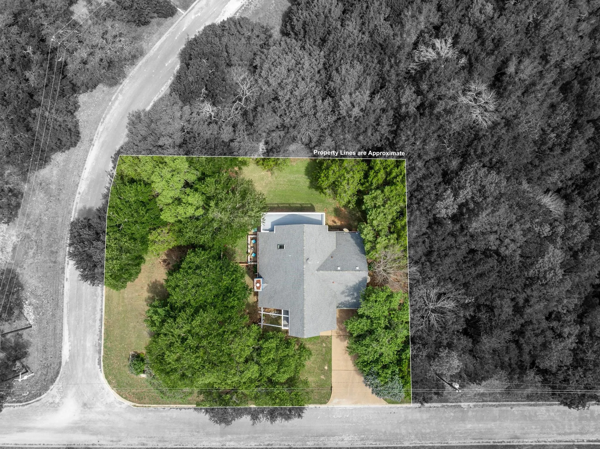 Single Family Residence For Sale in Hill County , 45145 Fringewood Drive, Whitney, Texas 76692, 3 Bedroom, 2 Bathroom, 2 Garage spaces, 1,676 Sqft, built in 2003, mls#21376493, Real Estate Agent in Whitney, Homes For Sale in Hill county, Homes For Sale in Whitney, Realtor in Whitney Texas, Real Estate Brokerage Independent Realty Texas, Luminita Cordes Realtor