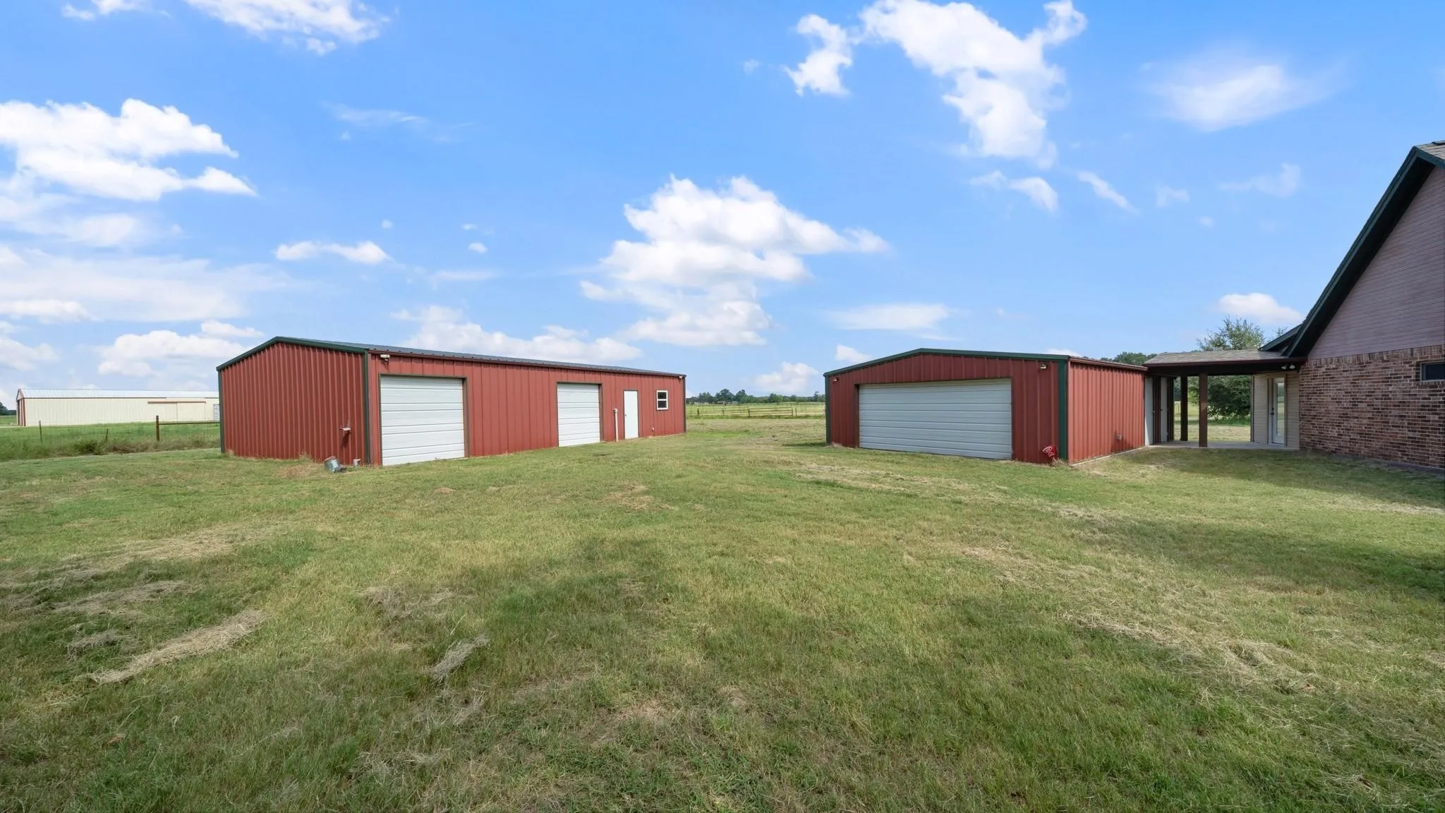 Garage & Workshop