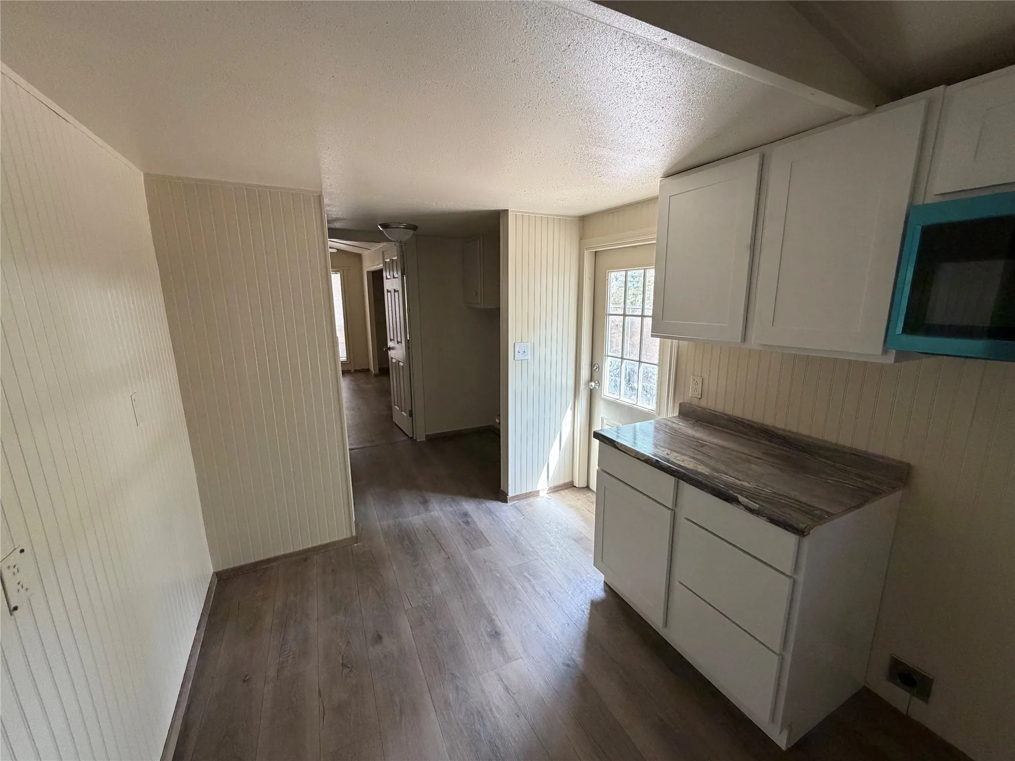 Manufactured Home For Sale in Henderson County , 108 Dove Lane, Mabank, Texas 75156, 3 Bedroom, 2 Bathroom, Garage spaces, 1,064 Sqft, built in 1984, mls#21377032, Real Estate Agent in Mabank, Homes For Sale in Henderson county, Homes For Sale in Mabank, Realtor in Mabank Texas, Real Estate Brokerage Independent Realty Texas, Luminita Cordes Realtor