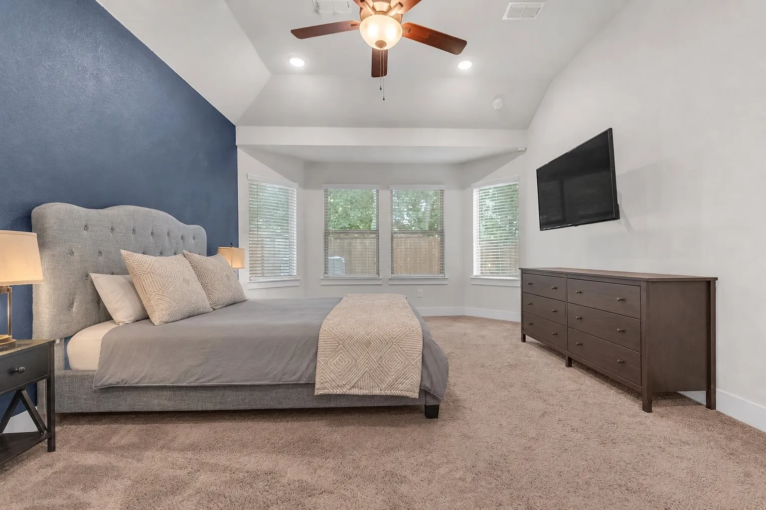 Single Family Residence For Sale in Tarrant County , 5221 Beautyberry Drive, Fort Worth, Texas 76036, 3 Bedroom, 2 Bathroom, 2 Garage spaces, 1,944 Sqft, built in 2021, mls#21376682, Real Estate Agent in Fort Worth, Homes For Sale in Tarrant county, Homes For Sale in Fort Worth, Realtor in Fort Worth Texas, Real Estate Brokerage Independent Realty Texas, Luminita Cordes Realtor