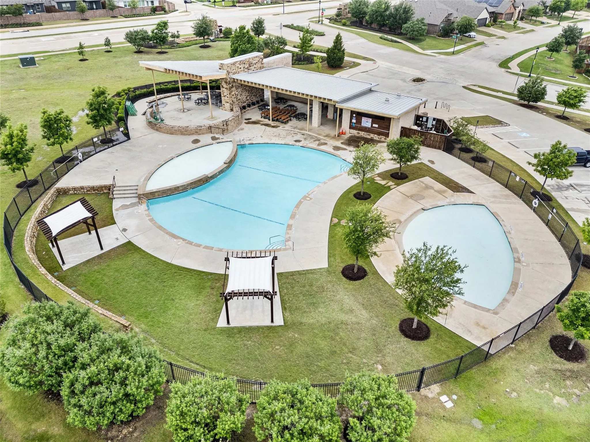 Single Family Residence For Sale in Tarrant County , 5221 Beautyberry Drive, Fort Worth, Texas 76036, 3 Bedroom, 2 Bathroom, 2 Garage spaces, 1,944 Sqft, built in 2021, mls#21376682, Real Estate Agent in Fort Worth, Homes For Sale in Tarrant county, Homes For Sale in Fort Worth, Realtor in Fort Worth Texas, Real Estate Brokerage Independent Realty Texas, Luminita Cordes Realtor