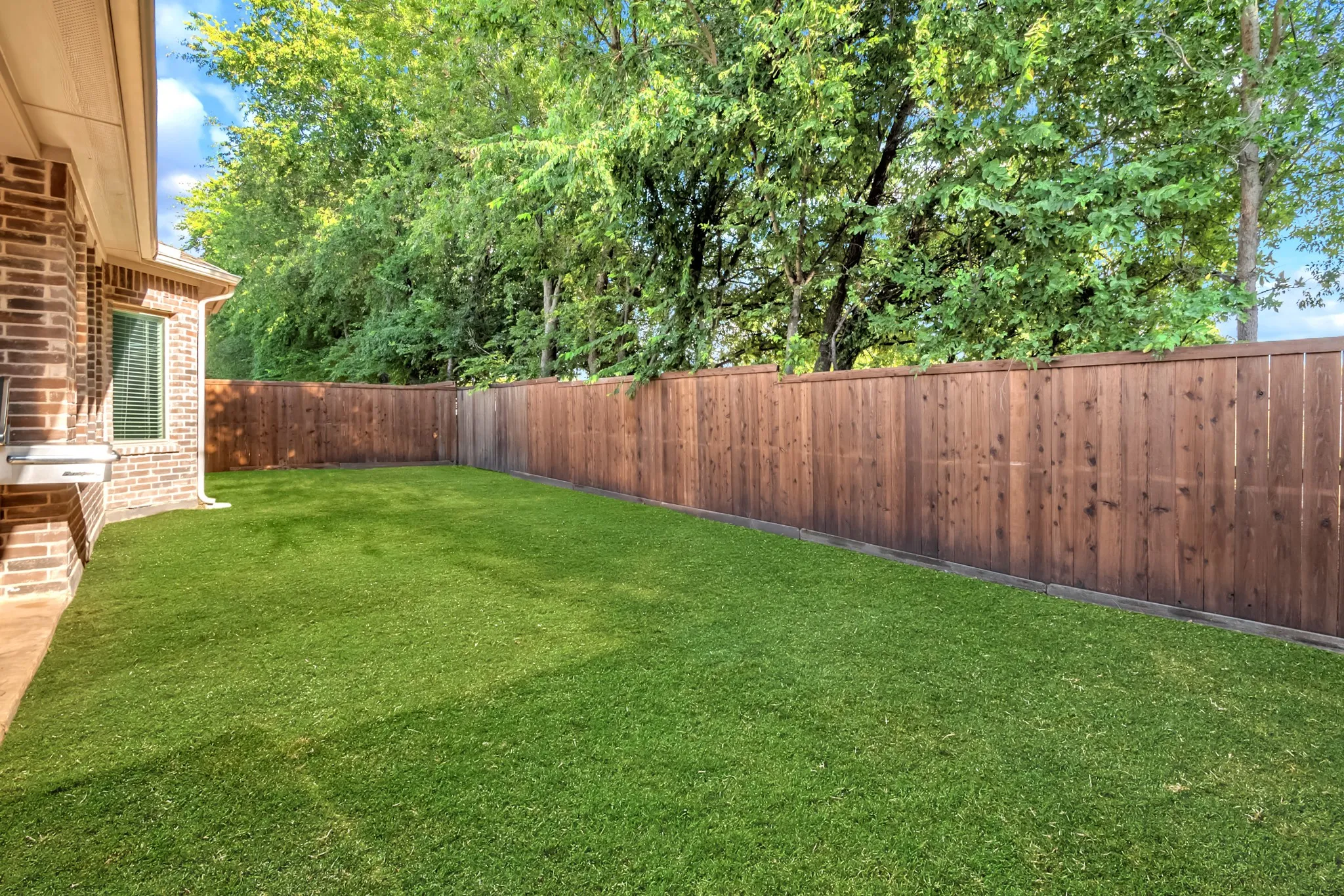 Single Family Residence For Sale in Tarrant County , 5221 Beautyberry Drive, Fort Worth, Texas 76036, 3 Bedroom, 2 Bathroom, 2 Garage spaces, 1,944 Sqft, built in 2021, mls#21376682, Real Estate Agent in Fort Worth, Homes For Sale in Tarrant county, Homes For Sale in Fort Worth, Realtor in Fort Worth Texas, Real Estate Brokerage Independent Realty Texas, Luminita Cordes Realtor