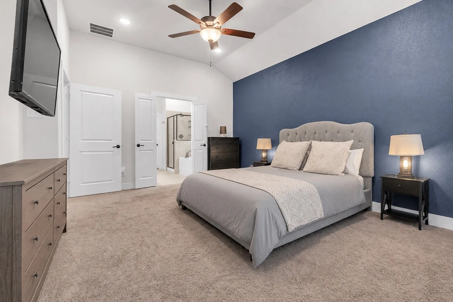 Single Family Residence For Sale in Tarrant County , 5221 Beautyberry Drive, Fort Worth, Texas 76036, 3 Bedroom, 2 Bathroom, 2 Garage spaces, 1,944 Sqft, built in 2021, mls#21376682, Real Estate Agent in Fort Worth, Homes For Sale in Tarrant county, Homes For Sale in Fort Worth, Realtor in Fort Worth Texas, Real Estate Brokerage Independent Realty Texas, Luminita Cordes Realtor