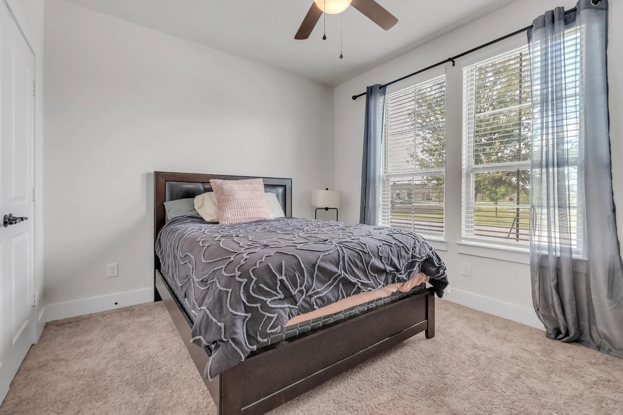 Single Family Residence For Sale in Tarrant County , 5221 Beautyberry Drive, Fort Worth, Texas 76036, 3 Bedroom, 2 Bathroom, 2 Garage spaces, 1,944 Sqft, built in 2021, mls#21376682, Real Estate Agent in Fort Worth, Homes For Sale in Tarrant county, Homes For Sale in Fort Worth, Realtor in Fort Worth Texas, Real Estate Brokerage Independent Realty Texas, Luminita Cordes Realtor
