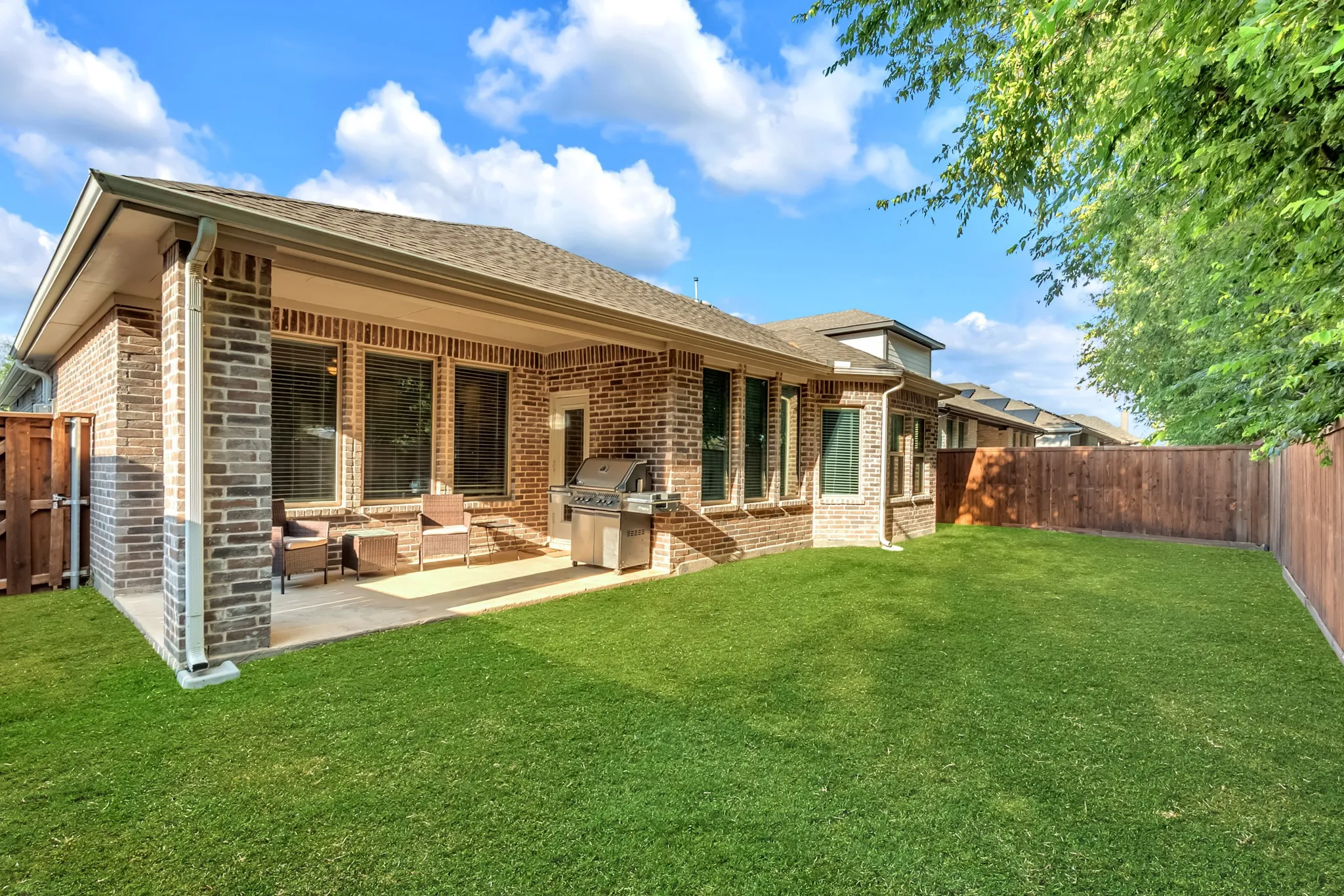 Single Family Residence For Sale in Tarrant County , 5221 Beautyberry Drive, Fort Worth, Texas 76036, 3 Bedroom, 2 Bathroom, 2 Garage spaces, 1,944 Sqft, built in 2021, mls#21376682, Real Estate Agent in Fort Worth, Homes For Sale in Tarrant county, Homes For Sale in Fort Worth, Realtor in Fort Worth Texas, Real Estate Brokerage Independent Realty Texas, Luminita Cordes Realtor
