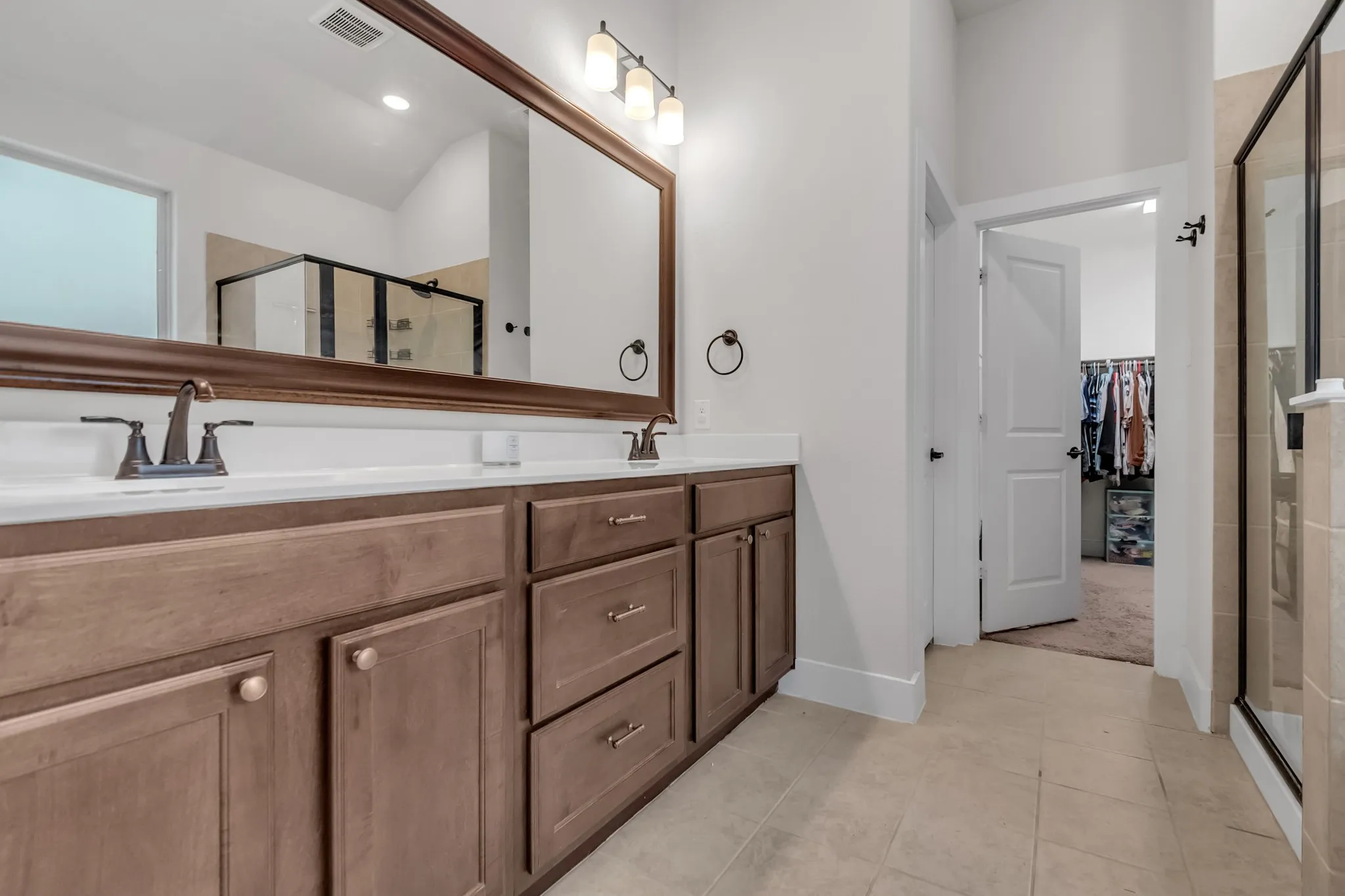 Single Family Residence For Sale in Tarrant County , 5221 Beautyberry Drive, Fort Worth, Texas 76036, 3 Bedroom, 2 Bathroom, 2 Garage spaces, 1,944 Sqft, built in 2021, mls#21376682, Real Estate Agent in Fort Worth, Homes For Sale in Tarrant county, Homes For Sale in Fort Worth, Realtor in Fort Worth Texas, Real Estate Brokerage Independent Realty Texas, Luminita Cordes Realtor