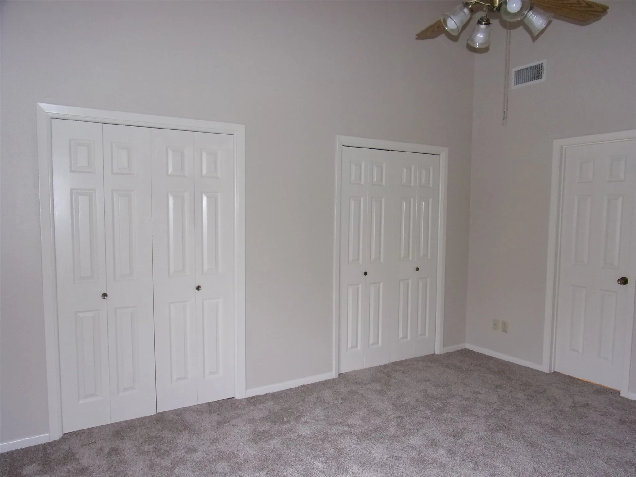Single Family Residence For Rent in Taylor County , 22 Crossroads Drive, Abilene, Texas 79605, 2 Bedroom, 2 Bathroom, 1 Garage spaces, 1,188 Sqft, built in 1982, mls#21377072, Real Estate Agent in Abilene, Homes For Rent in Taylor county, Homes For Rent in Abilene, Realtor in Abilene Texas, Real Estate Brokerage Independent Realty Texas, Luminita Cordes Realtor