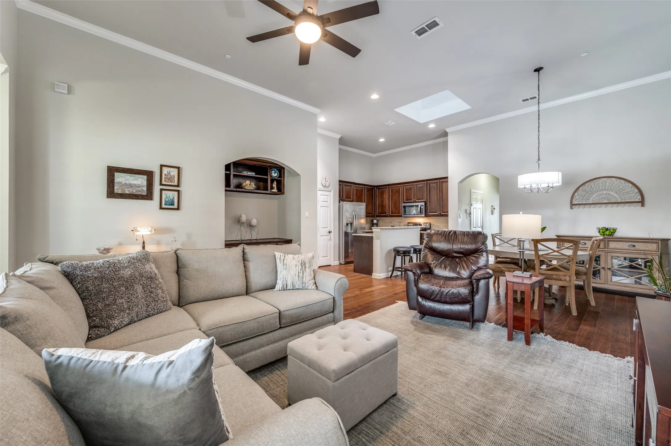 Condominium For Sale in Collin County , 3075 Willow Grove Boulevard 1504, Mc Kinney, Texas 75070, 2 Bedroom, 2 Bathroom, 2 Garage spaces, 1,277 Sqft, built in 2013, mls#21370813, Real Estate Agent in Mc Kinney, Homes For Sale in Collin county, Homes For Sale in Mc Kinney, Realtor in Mc Kinney Texas, Real Estate Brokerage Independent Realty Texas, Luminita Cordes Realtor