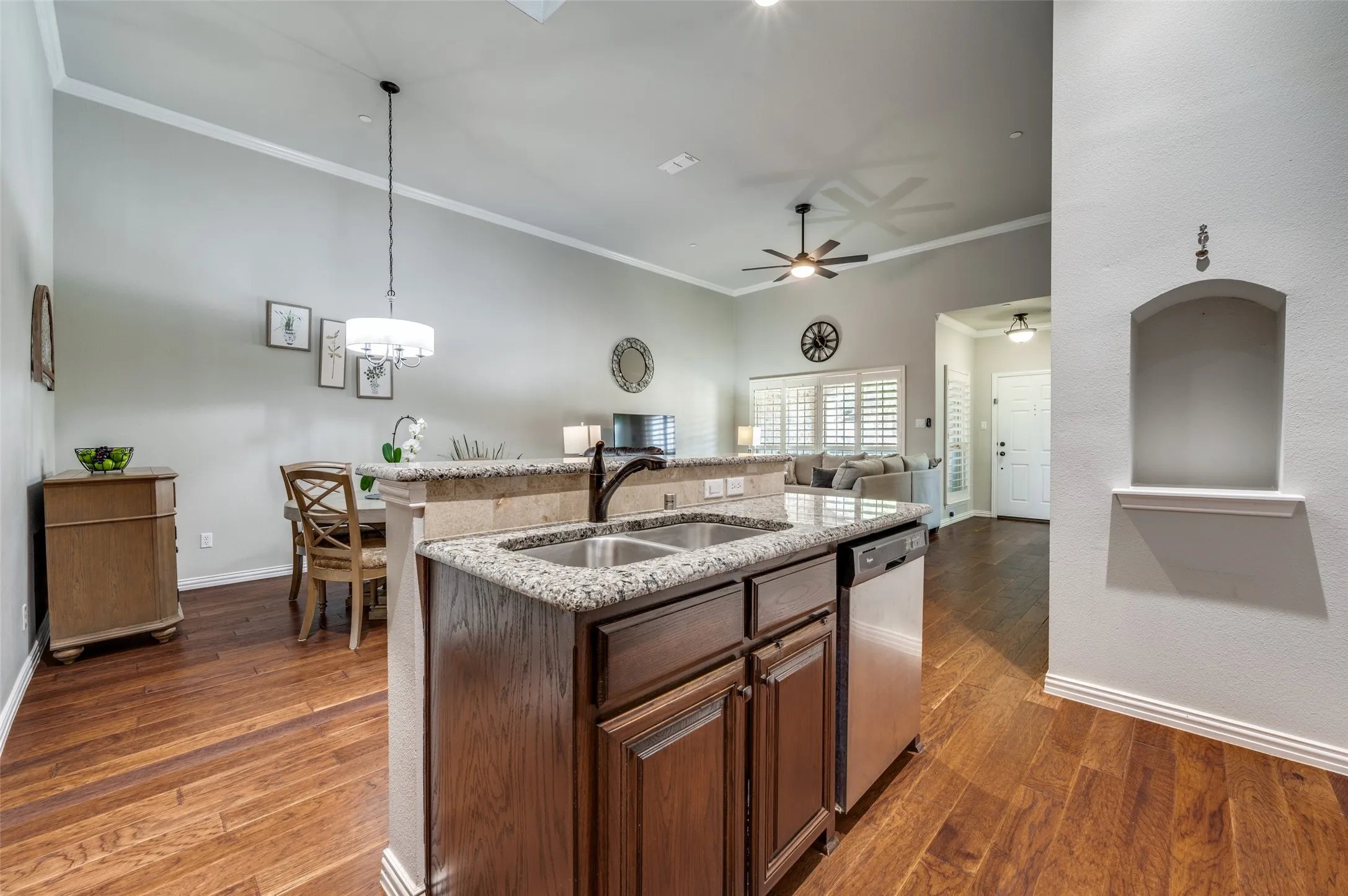 Condominium For Sale in Collin County , 3075 Willow Grove Boulevard 1504, Mc Kinney, Texas 75070, 2 Bedroom, 2 Bathroom, 2 Garage spaces, 1,277 Sqft, built in 2013, mls#21370813, Real Estate Agent in Mc Kinney, Homes For Sale in Collin county, Homes For Sale in Mc Kinney, Realtor in Mc Kinney Texas, Real Estate Brokerage Independent Realty Texas, Luminita Cordes Realtor