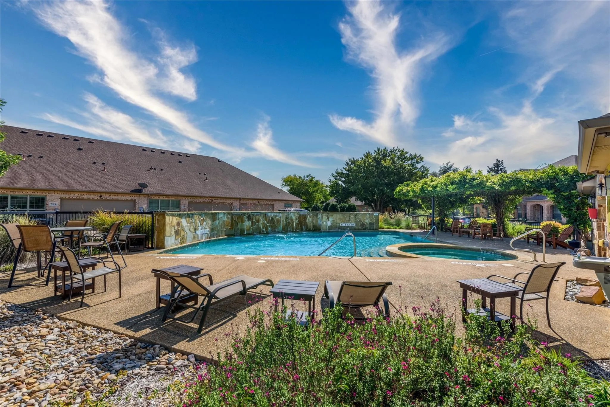 Condominium For Sale in Collin County , 3075 Willow Grove Boulevard 1504, Mc Kinney, Texas 75070, 2 Bedroom, 2 Bathroom, 2 Garage spaces, 1,277 Sqft, built in 2013, mls#21370813, Real Estate Agent in Mc Kinney, Homes For Sale in Collin county, Homes For Sale in Mc Kinney, Realtor in Mc Kinney Texas, Real Estate Brokerage Independent Realty Texas, Luminita Cordes Realtor
