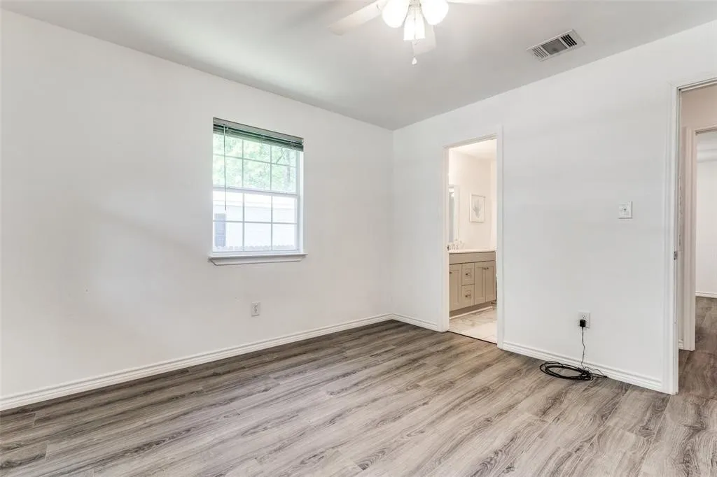 Single Family Residence For Rent in Henderson County , 7659 Double Bridge Road, Mabank, Texas 75156, 2 Bedroom, 2 Bathroom, Garage spaces, 1,024 Sqft, built in 2022, mls#21377078, Real Estate Agent in Mabank, Homes For Rent in Henderson county, Homes For Rent in Mabank, Realtor in Mabank Texas, Real Estate Brokerage Independent Realty Texas, Luminita Cordes Realtor