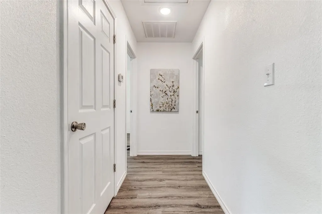 Single Family Residence For Rent in Henderson County , 7659 Double Bridge Road, Mabank, Texas 75156, 2 Bedroom, 2 Bathroom, Garage spaces, 1,024 Sqft, built in 2022, mls#21377078, Real Estate Agent in Mabank, Homes For Rent in Henderson county, Homes For Rent in Mabank, Realtor in Mabank Texas, Real Estate Brokerage Independent Realty Texas, Luminita Cordes Realtor