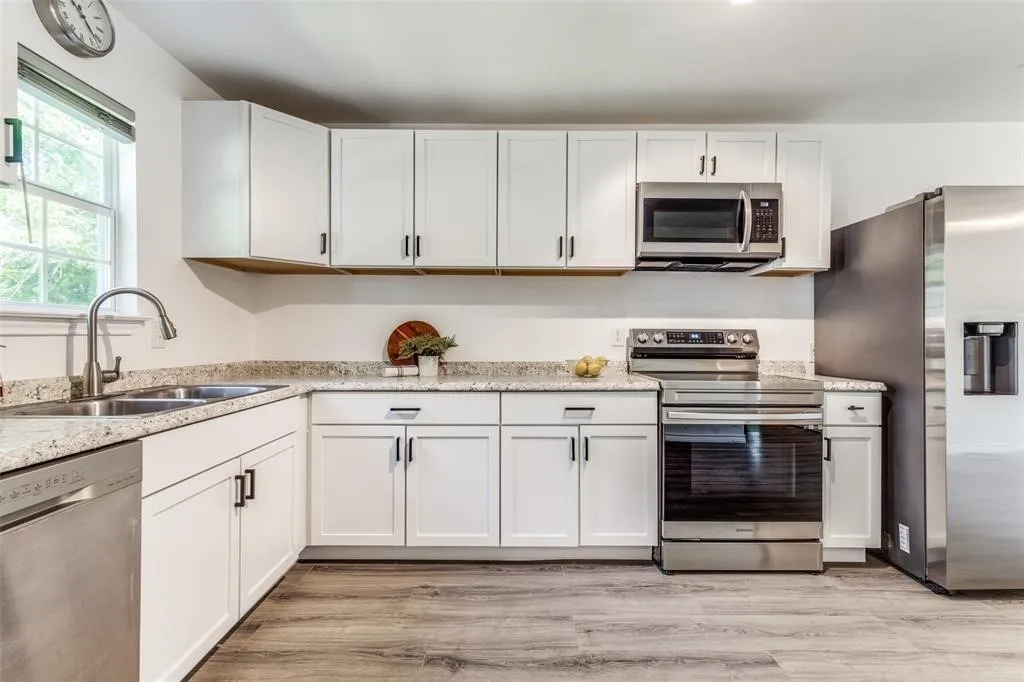 Single Family Residence For Rent in Henderson County , 7659 Double Bridge Road, Mabank, Texas 75156, 2 Bedroom, 2 Bathroom, Garage spaces, 1,024 Sqft, built in 2022, mls#21377078, Real Estate Agent in Mabank, Homes For Rent in Henderson county, Homes For Rent in Mabank, Realtor in Mabank Texas, Real Estate Brokerage Independent Realty Texas, Luminita Cordes Realtor