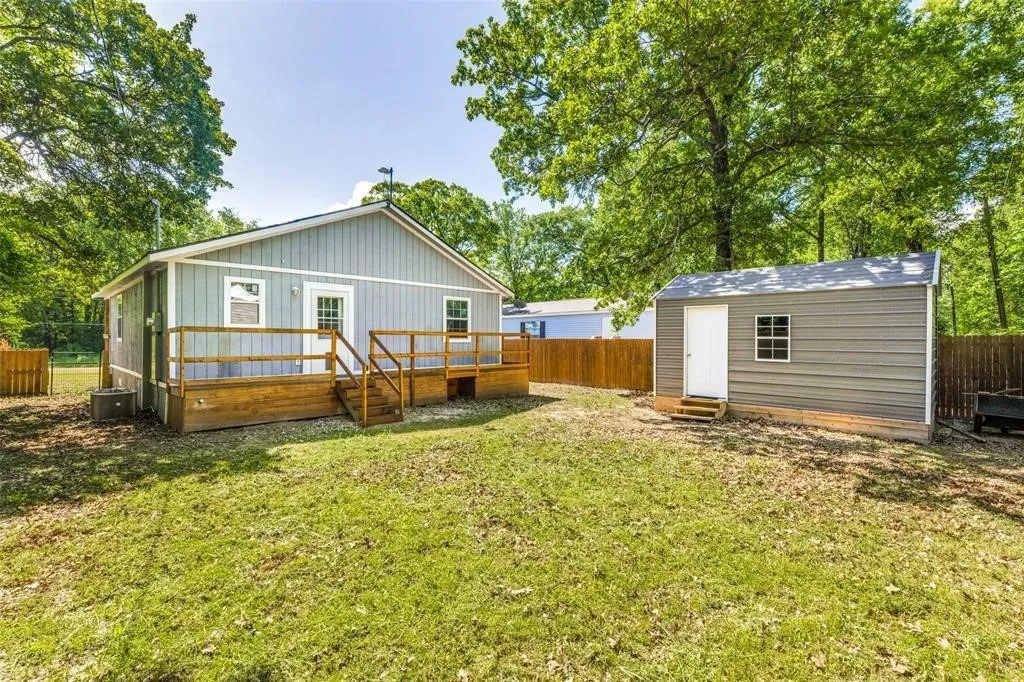 Single Family Residence For Rent in Henderson County , 7659 Double Bridge Road, Mabank, Texas 75156, 2 Bedroom, 2 Bathroom, Garage spaces, 1,024 Sqft, built in 2022, mls#21377078, Real Estate Agent in Mabank, Homes For Rent in Henderson county, Homes For Rent in Mabank, Realtor in Mabank Texas, Real Estate Brokerage Independent Realty Texas, Luminita Cordes Realtor