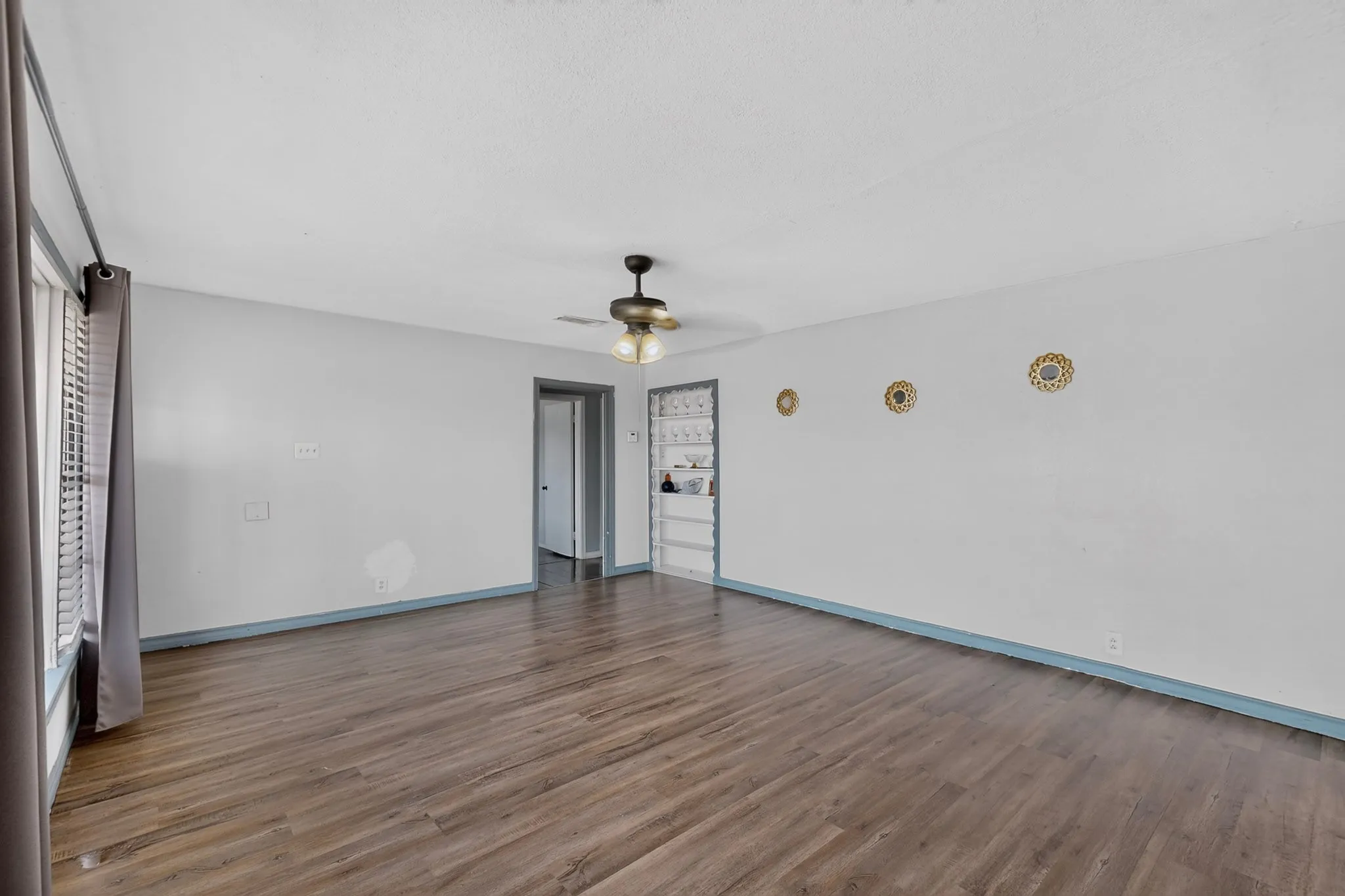 Retail For Sale in Dallas County , 3004 Hickory Tree Road, Balch Springs, Texas 75180, 0, 0, Garage spaces, 0 Sqft, built in 1953, mls#21375336, Real Estate Agent in Balch Springs, Homes For Sale in Dallas county, Homes For Sale in Balch Springs, Realtor in Balch Springs Texas, Real Estate Brokerage Independent Realty Texas, Luminita Cordes Realtor